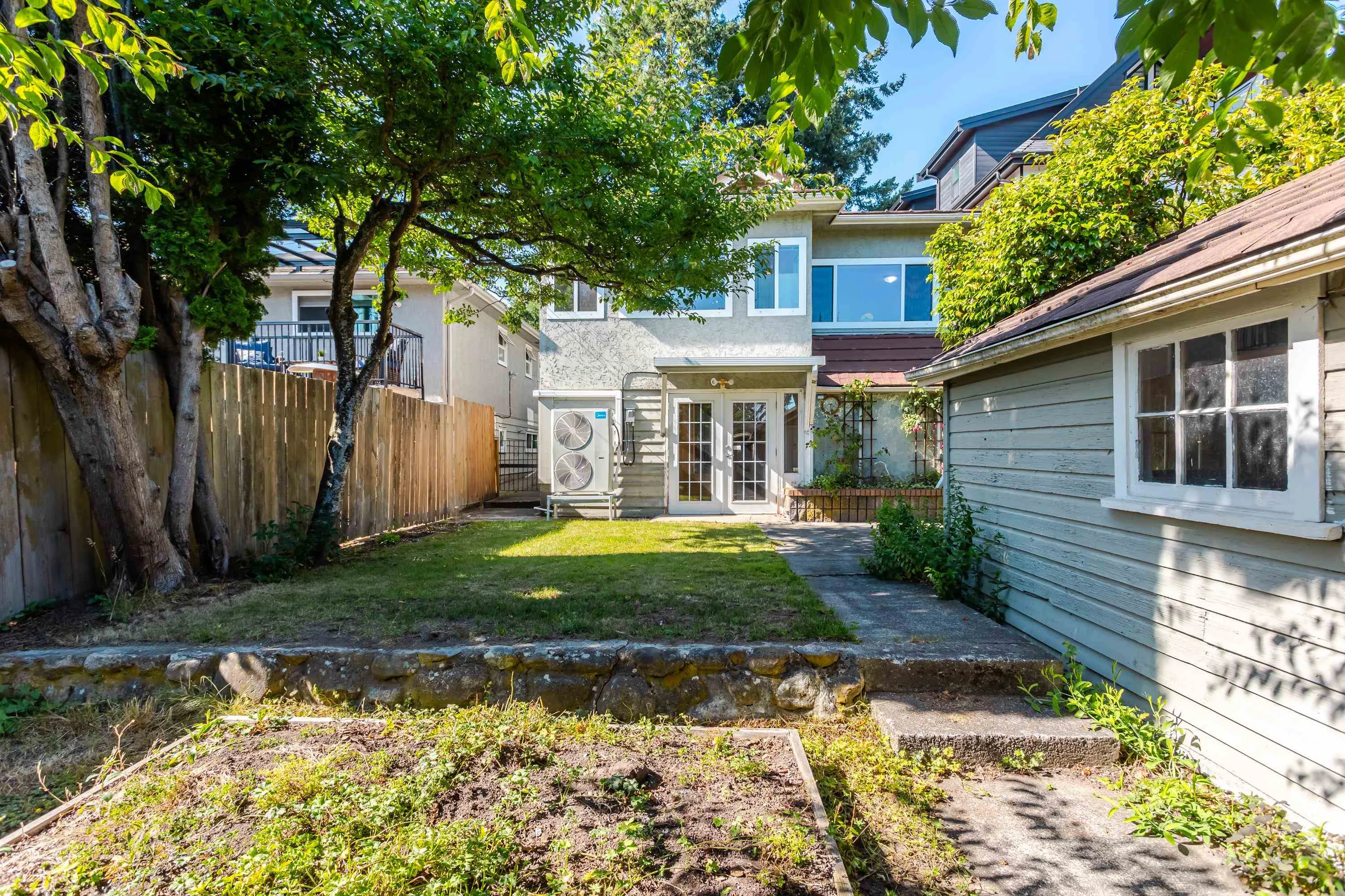 866 W 59th Avenue