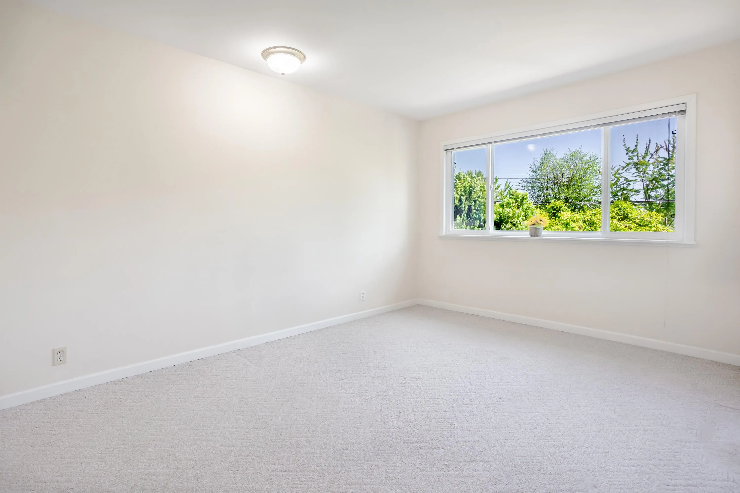 866 W 59th Avenue