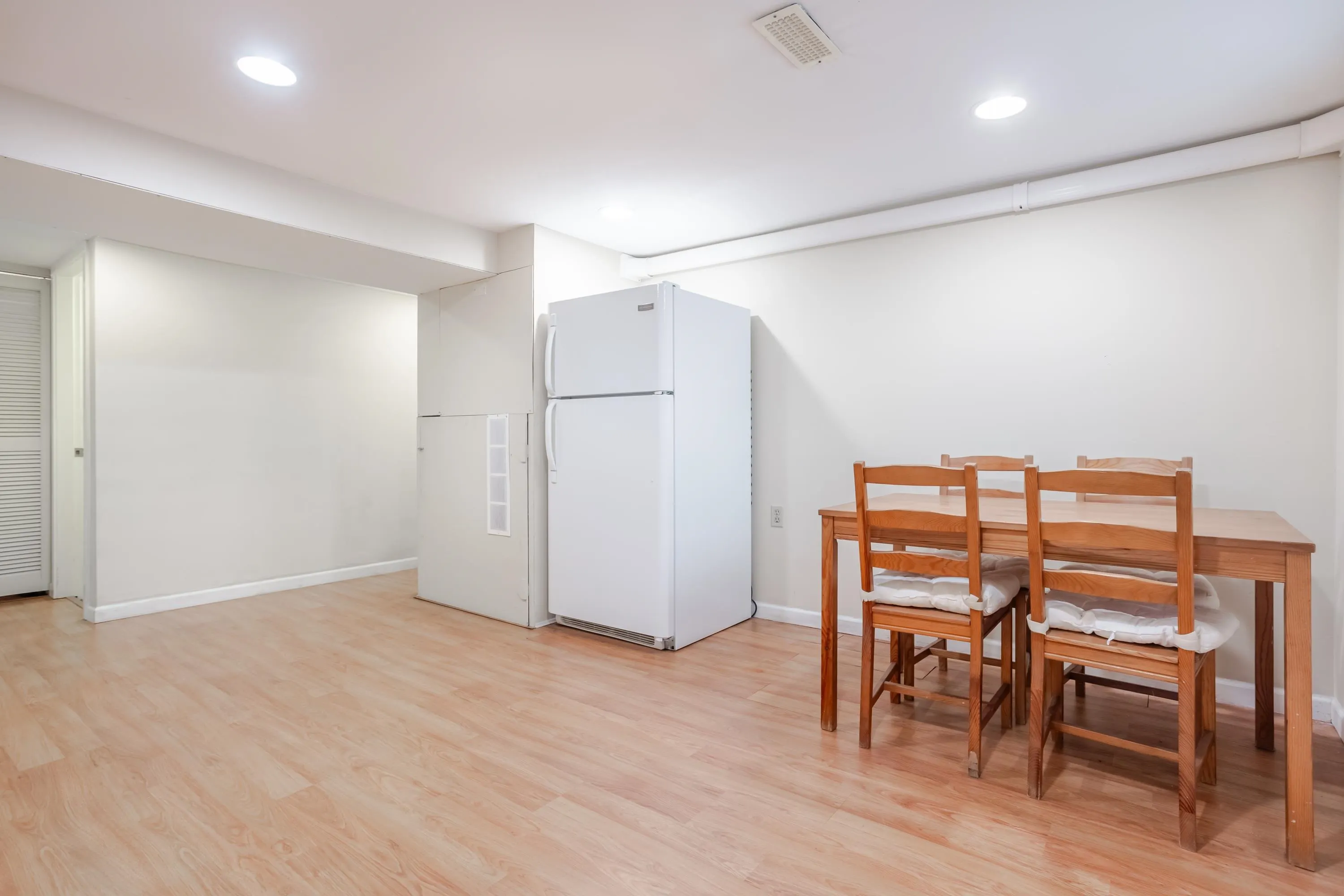 866 W 59th Avenue