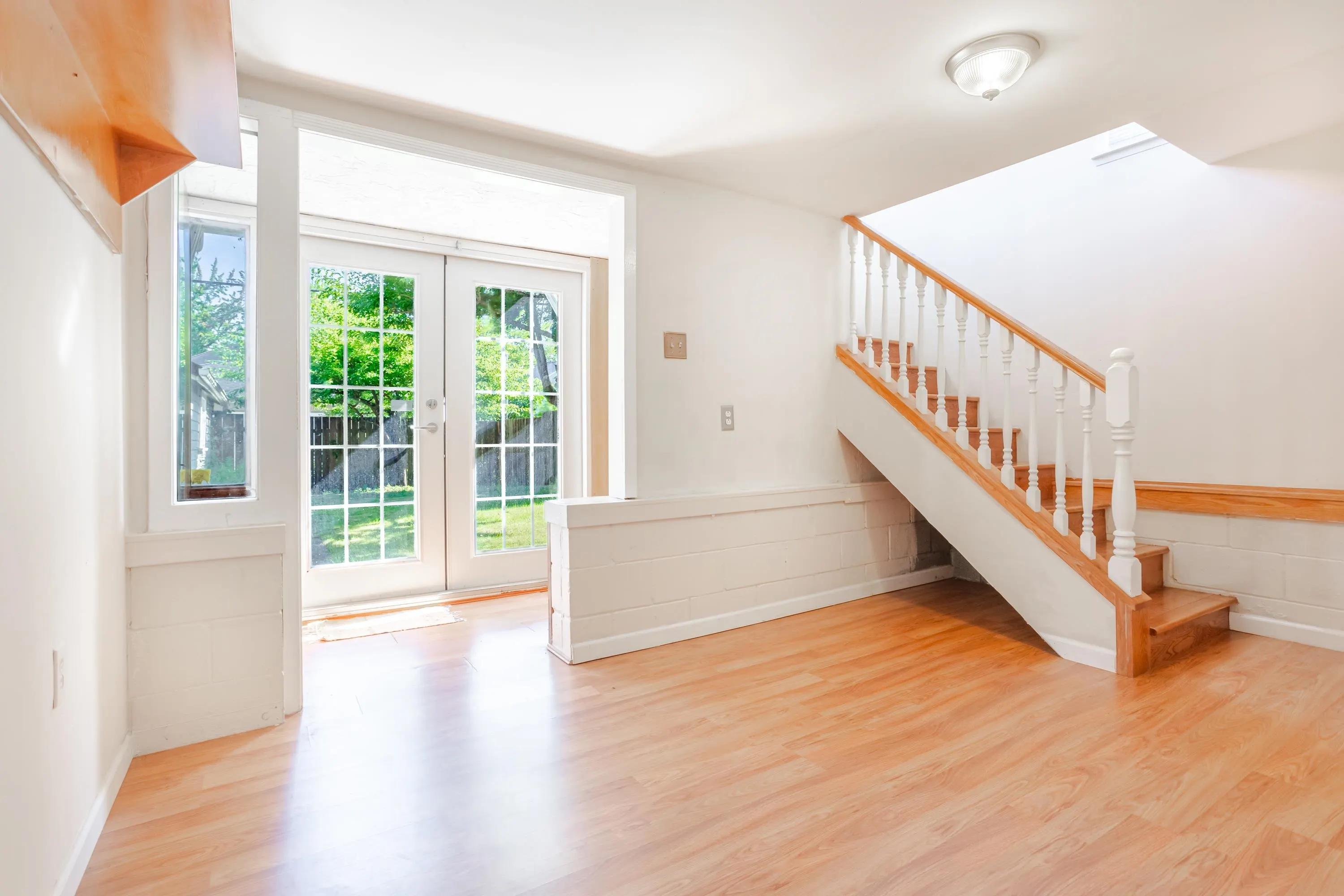866 W 59th Avenue
