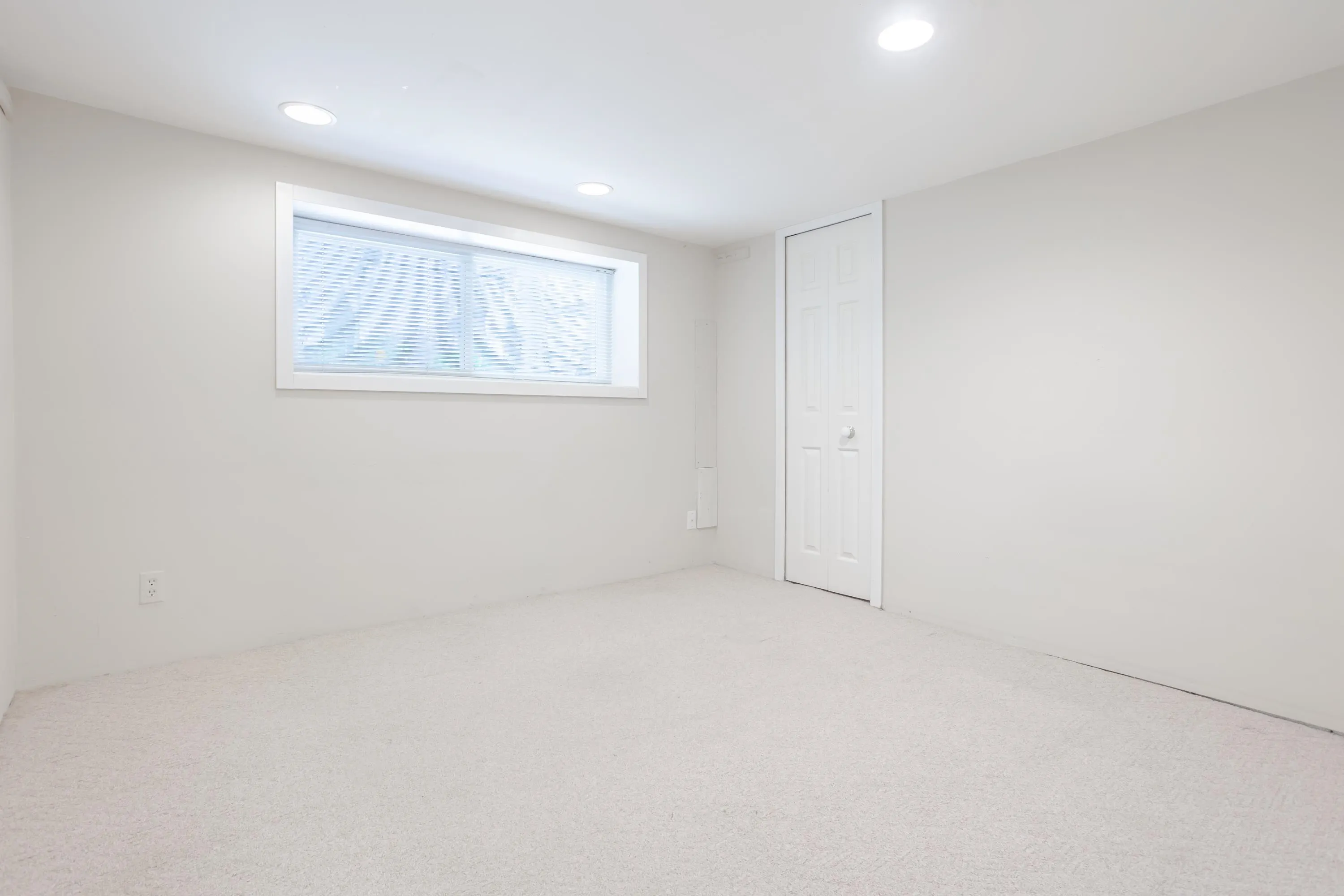 866 W 59th Avenue