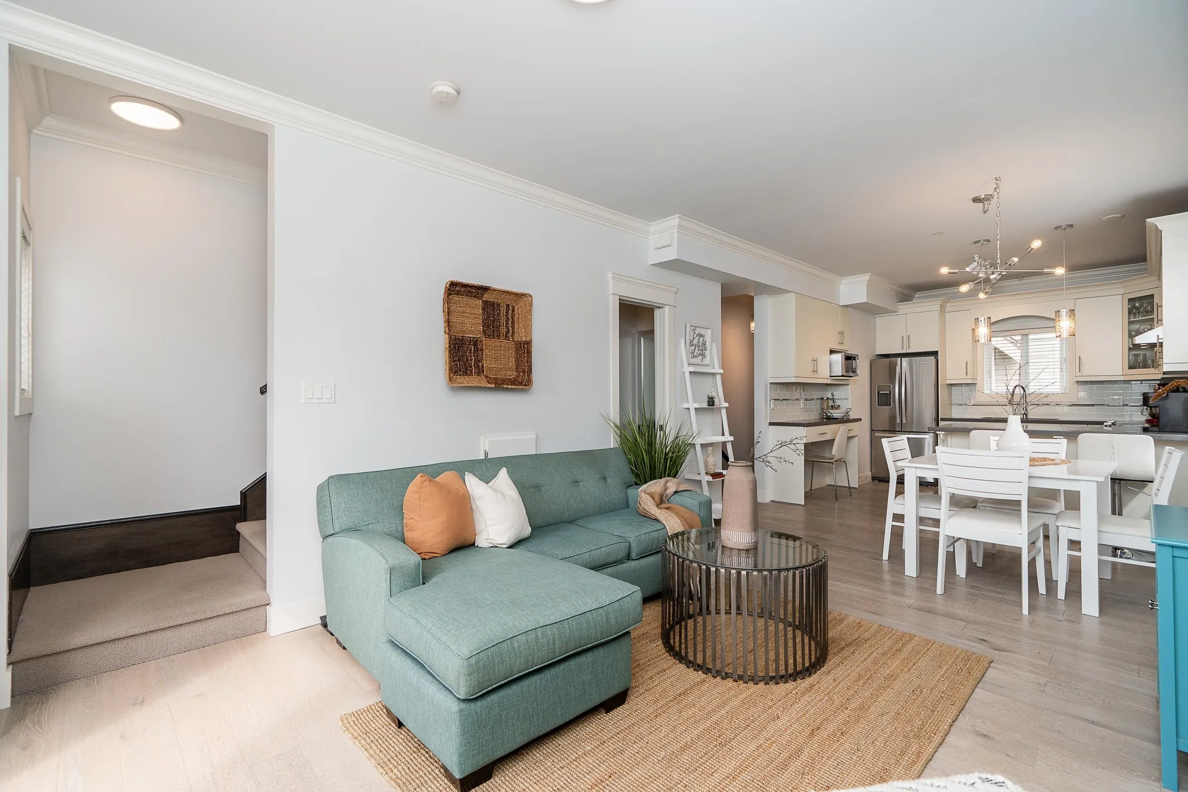 201 3488 Sefton Street