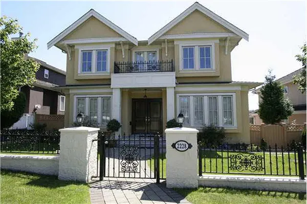 2228 W 22nd Avenue