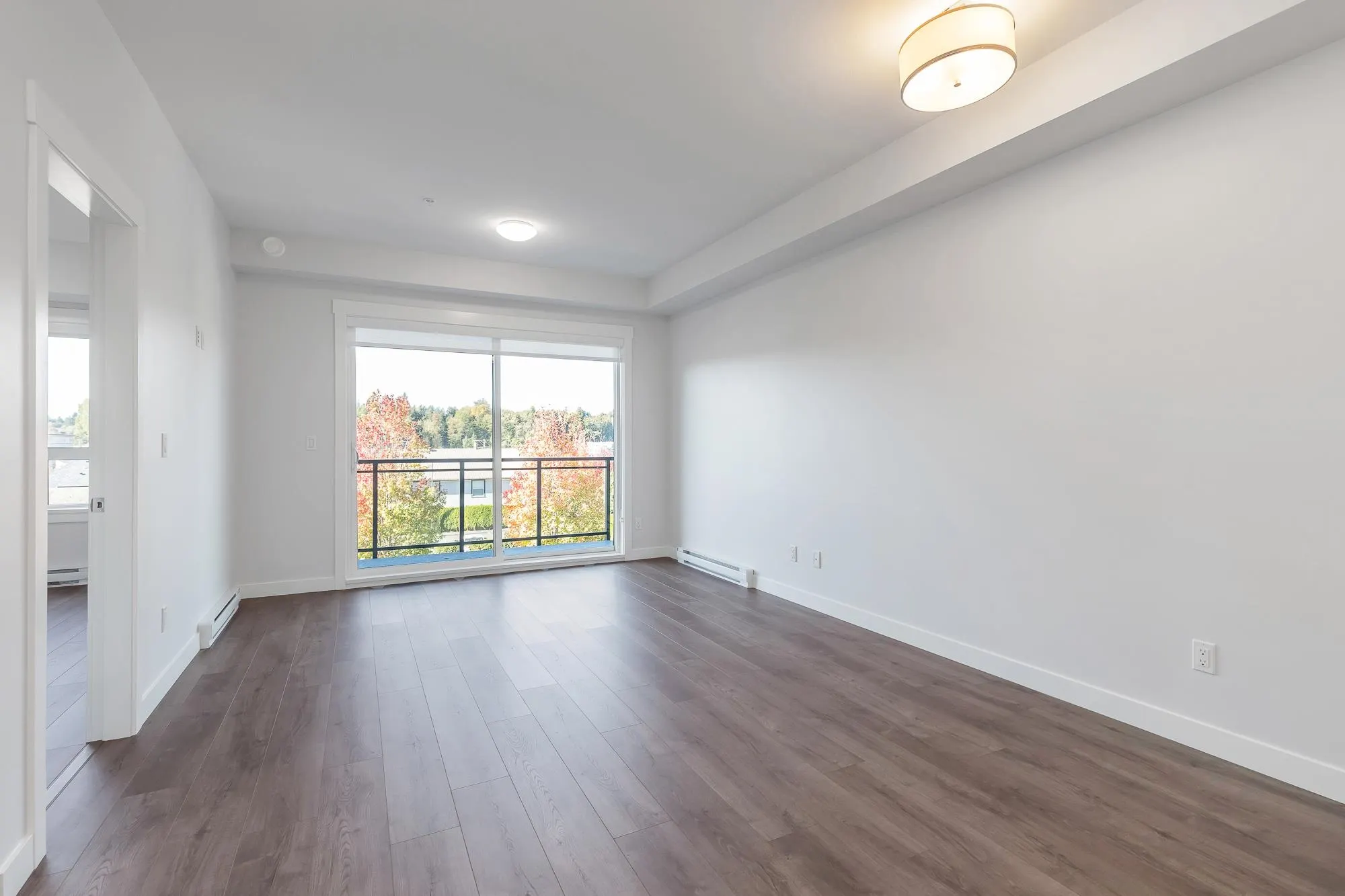 304 33886 Pine Street