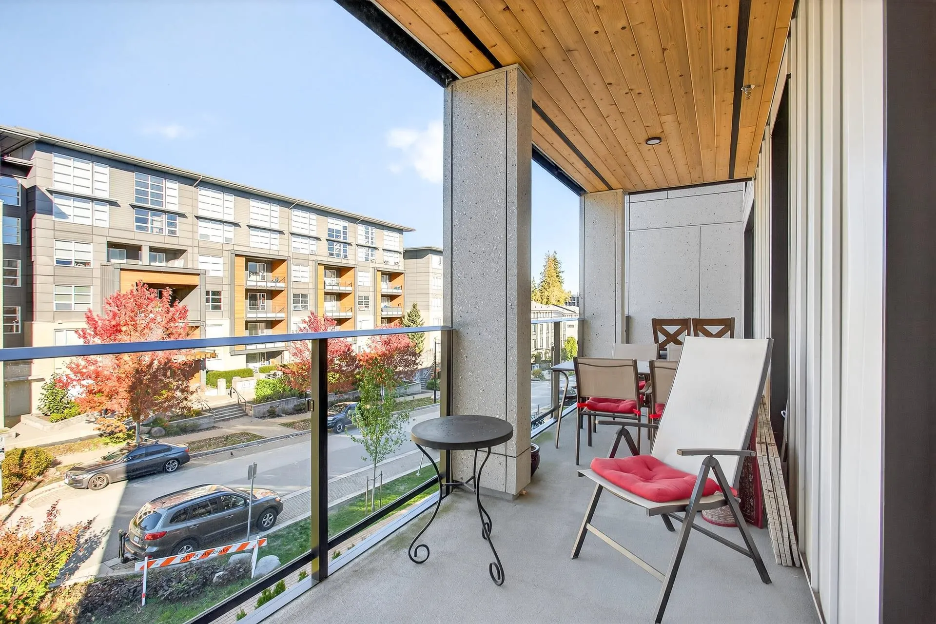 410 9888 University Crescent
