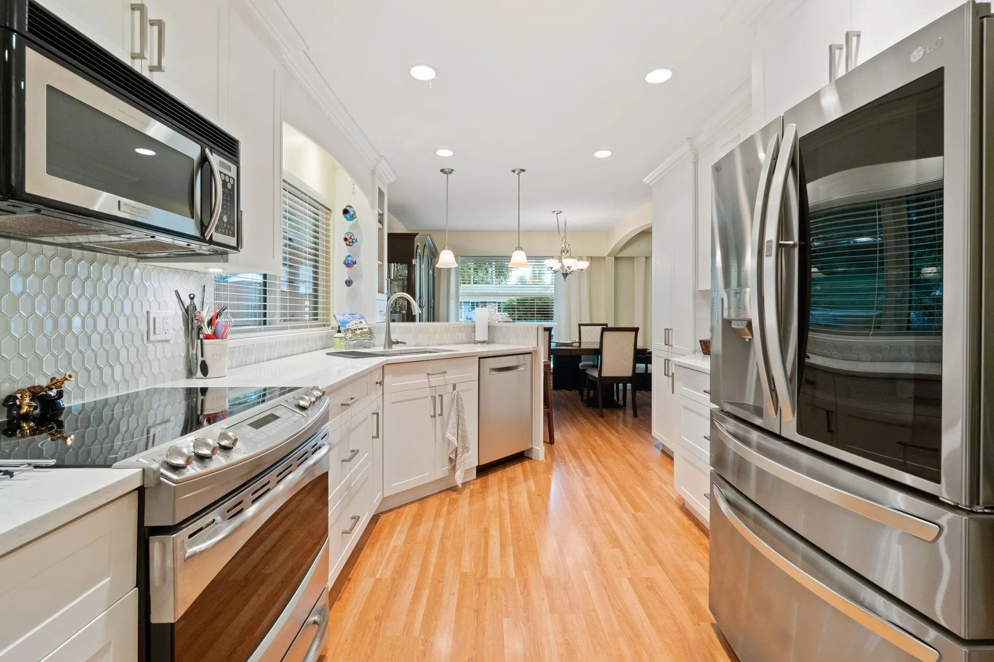 20193 43a Avenue