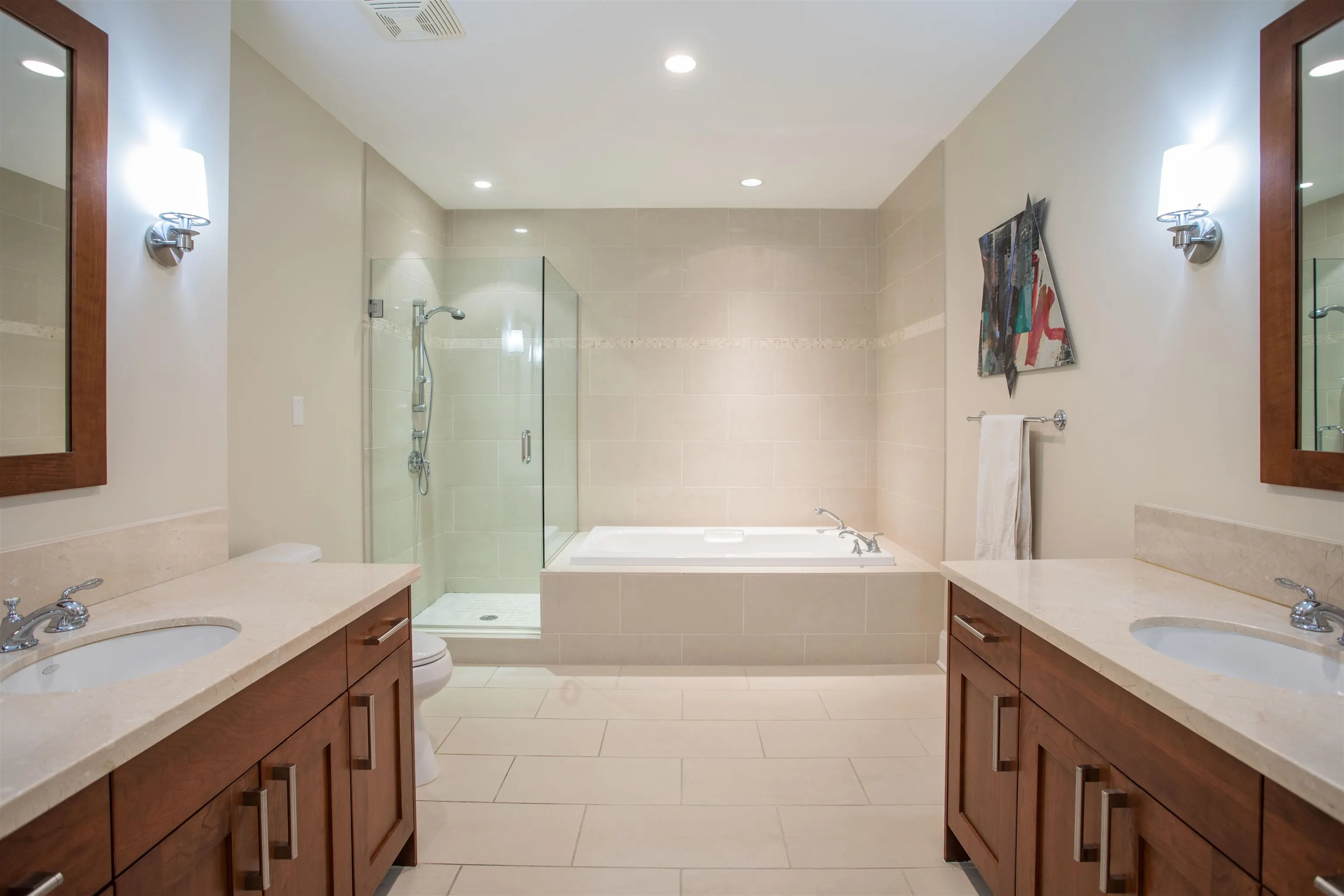 301 605 Clyde Avenue