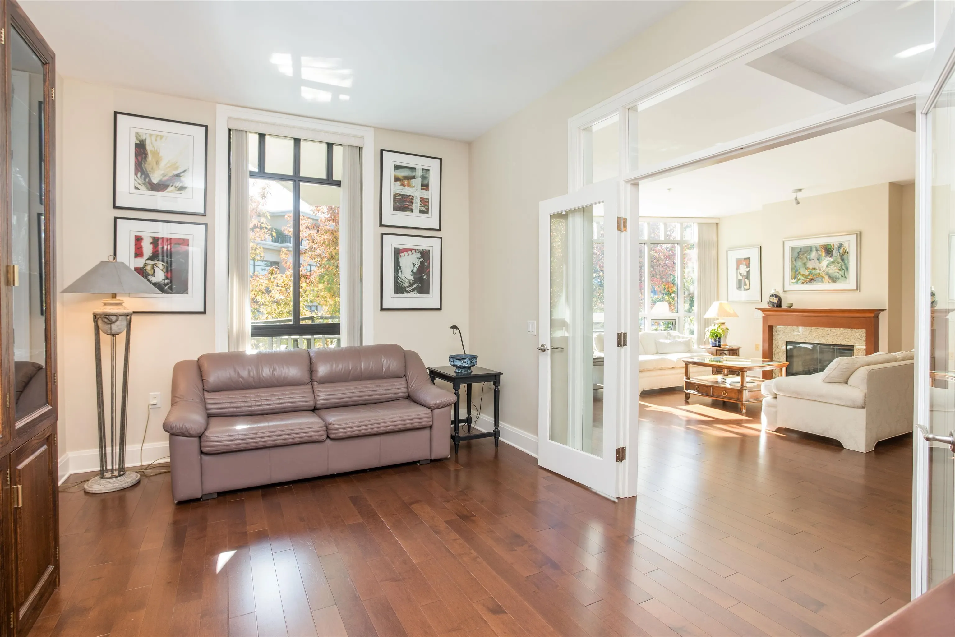 301 605 Clyde Avenue