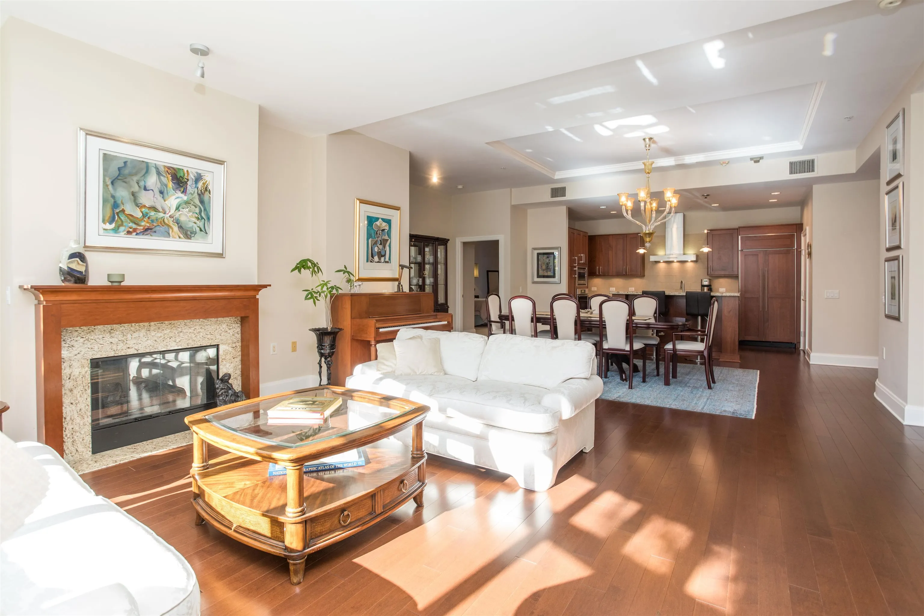 301 605 Clyde Avenue