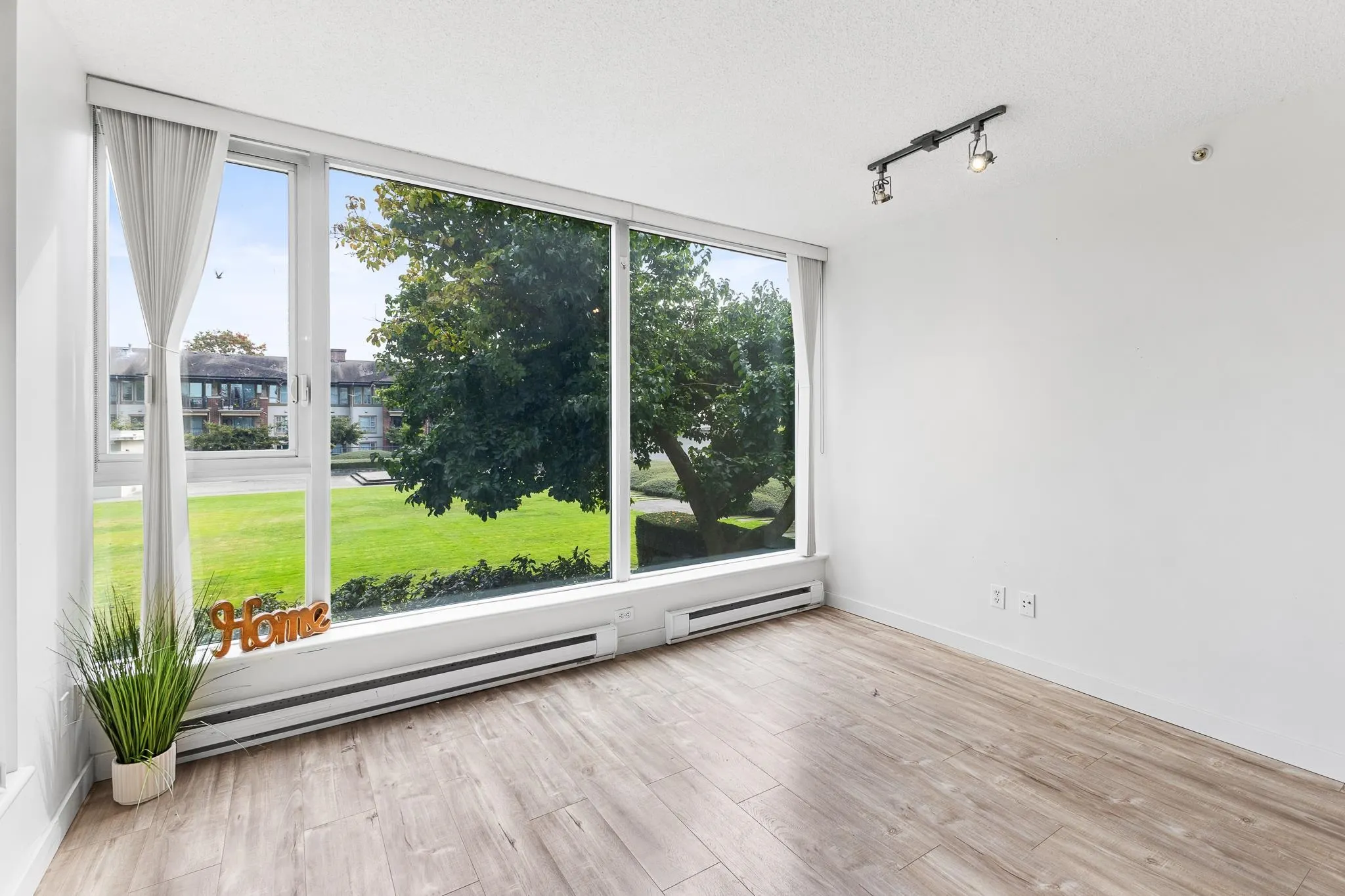 503 5088 Kwantlen Street