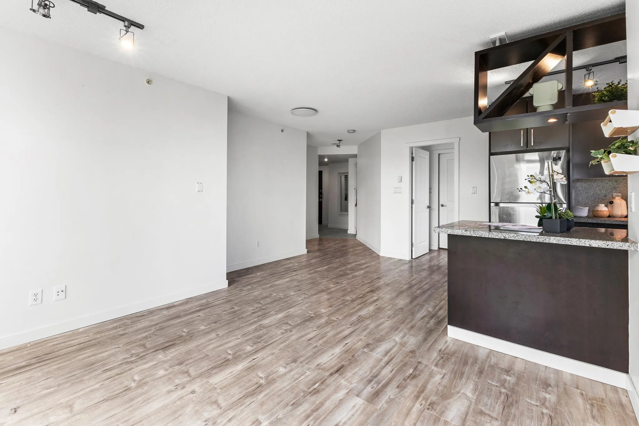 503 5088 Kwantlen Street