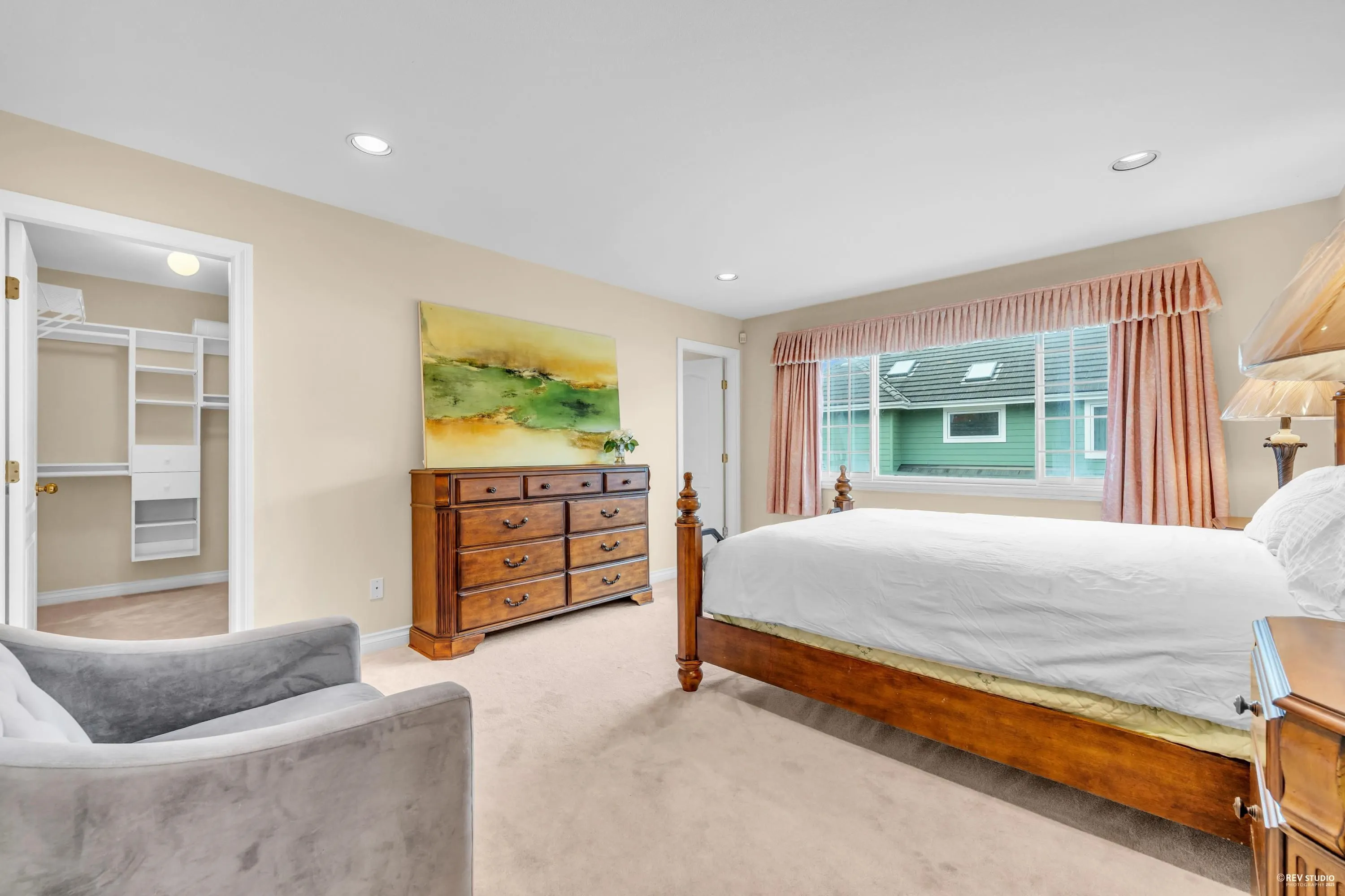 6833 Barnard Drive