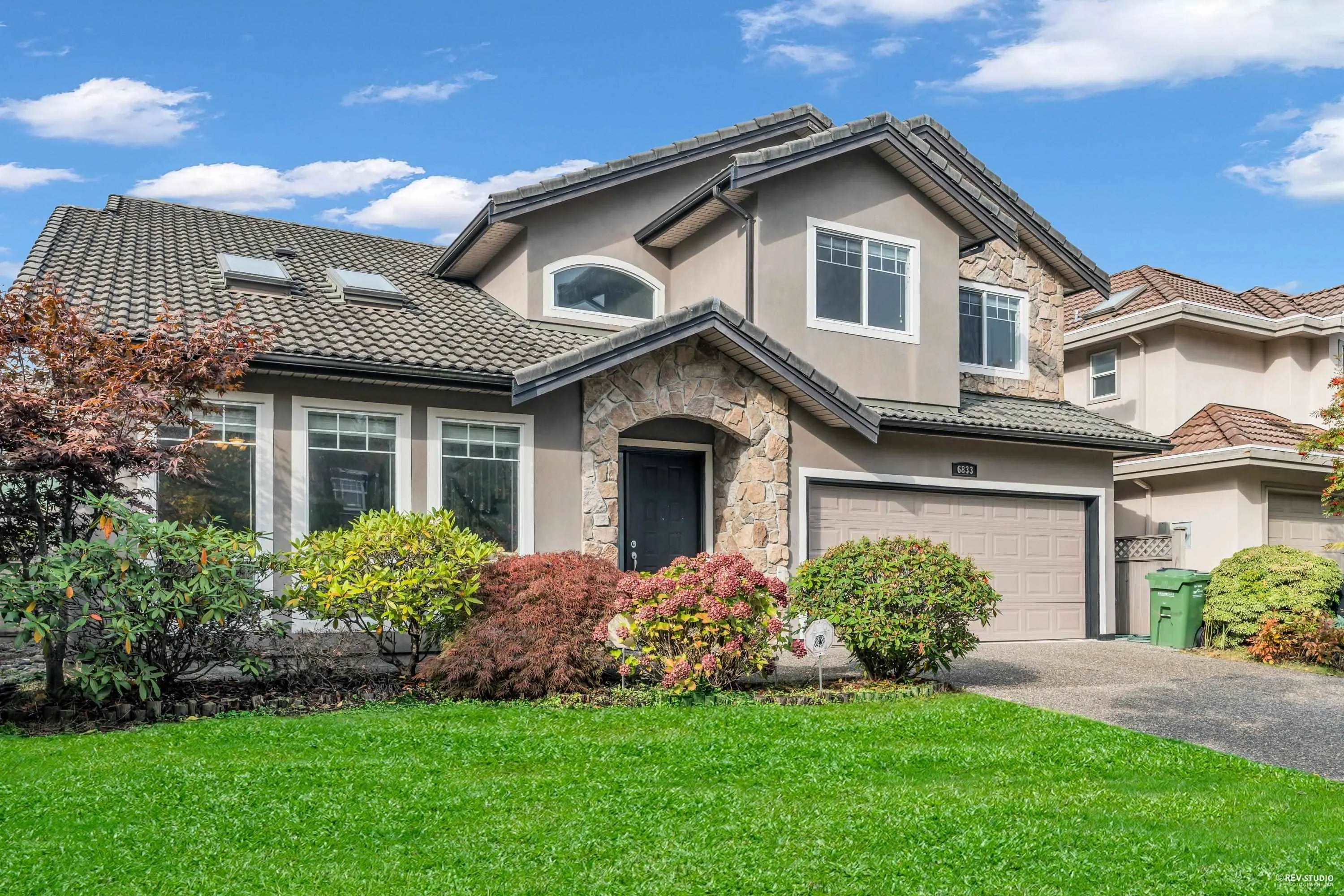 6833 Barnard Drive