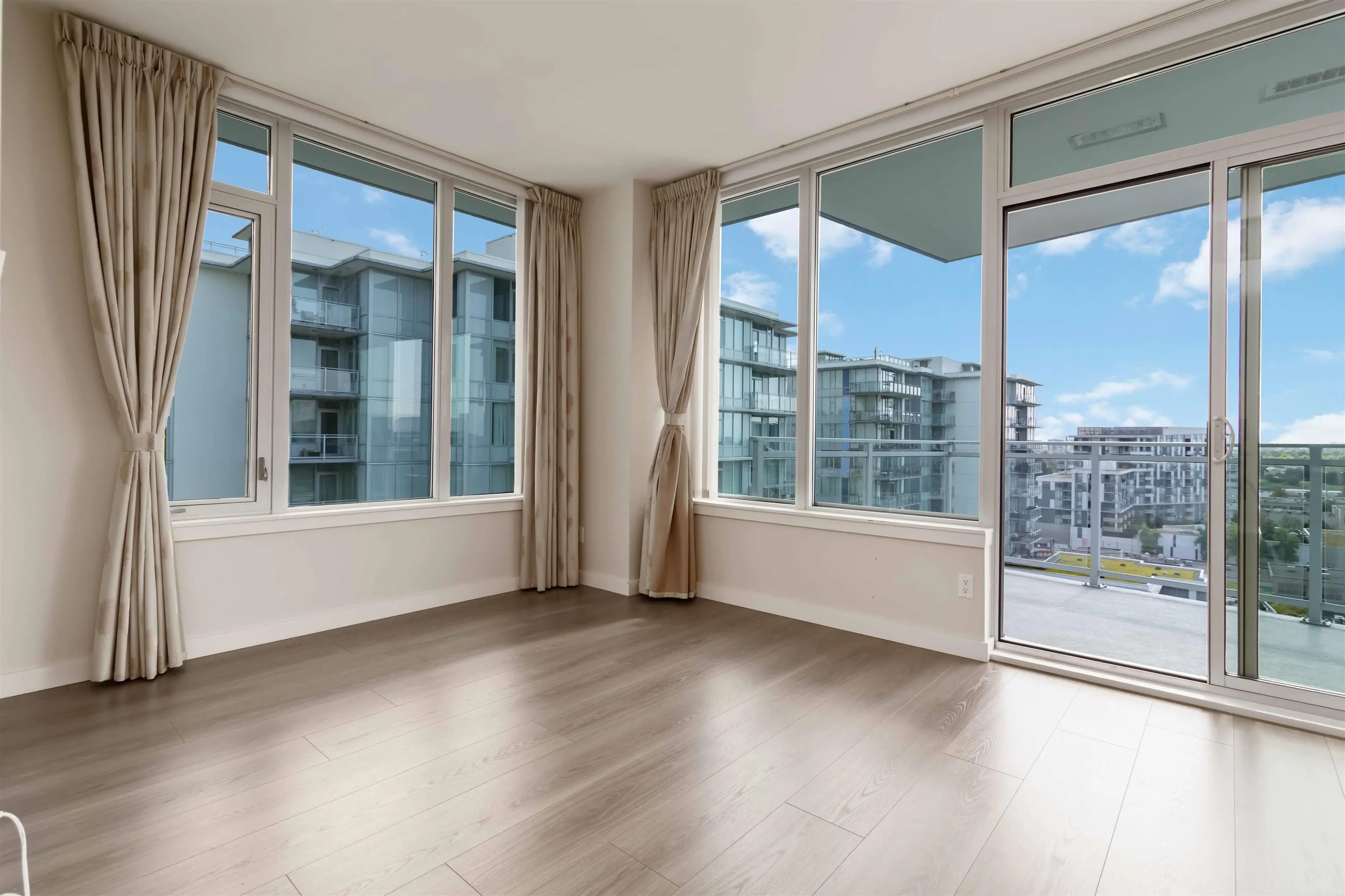 1507 8688 Hazelbridge Way