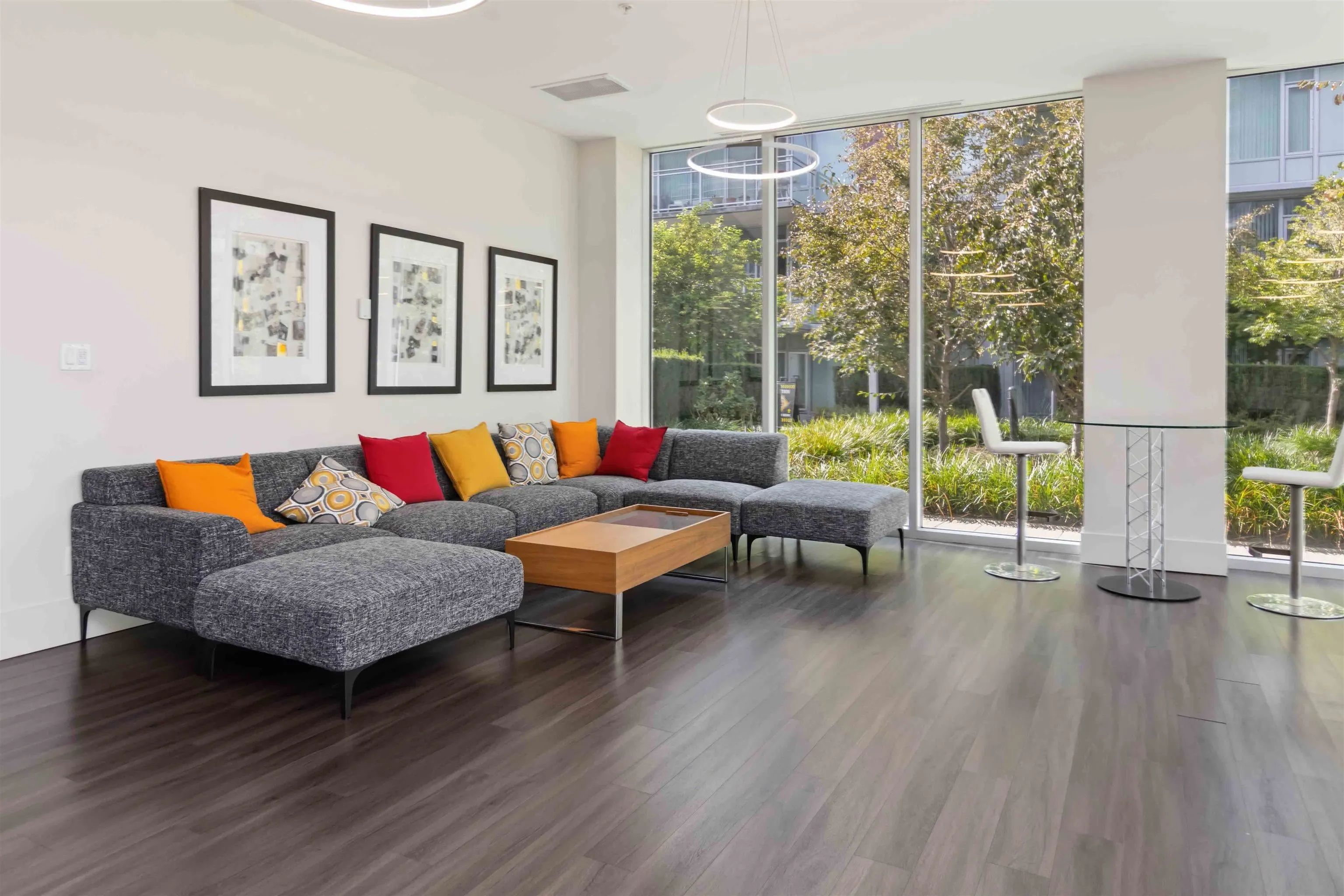 1507 8688 Hazelbridge Way