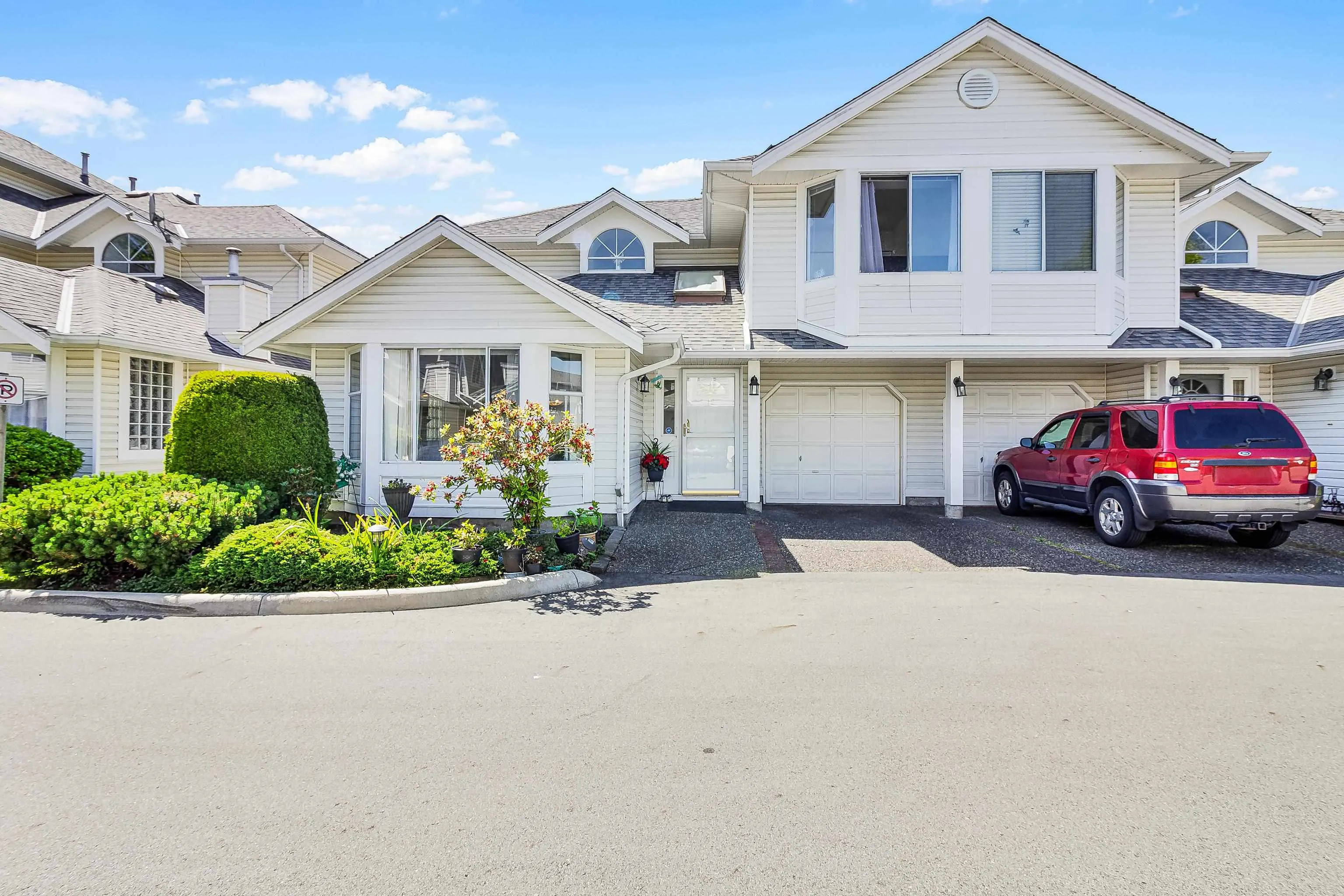 19 7955 122 Street
