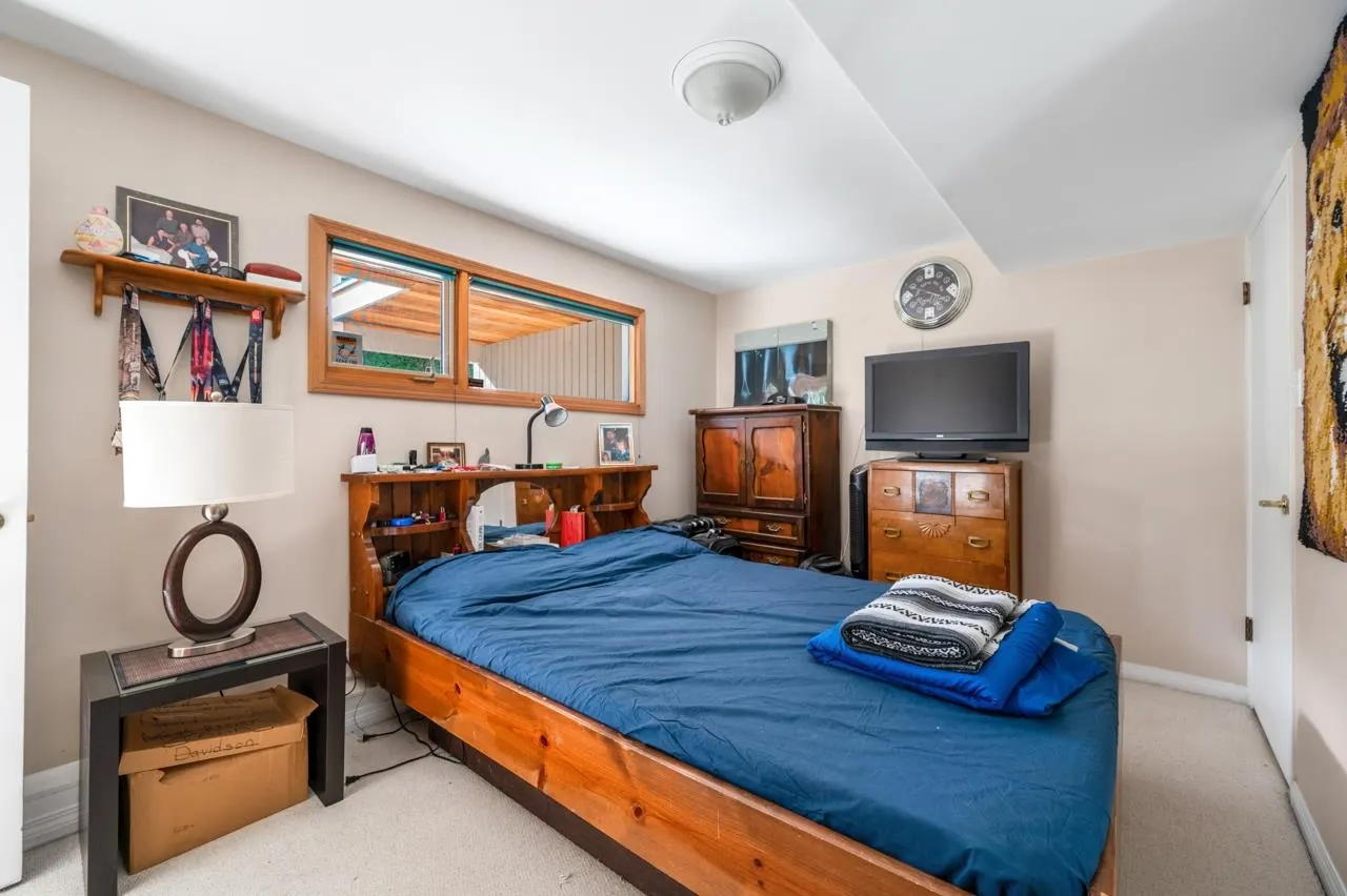 1501 High Street