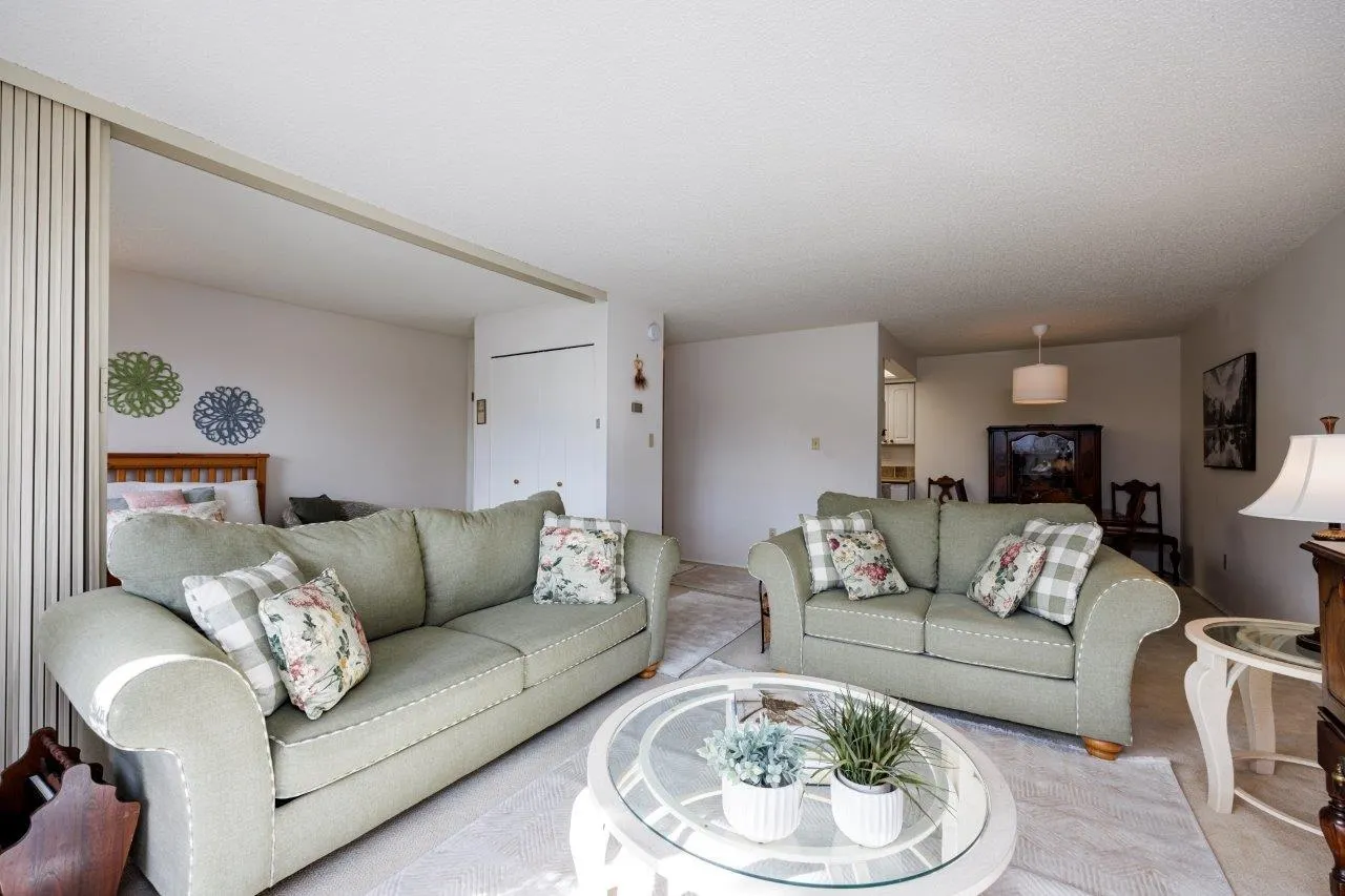 213 6669 Telford Avenue