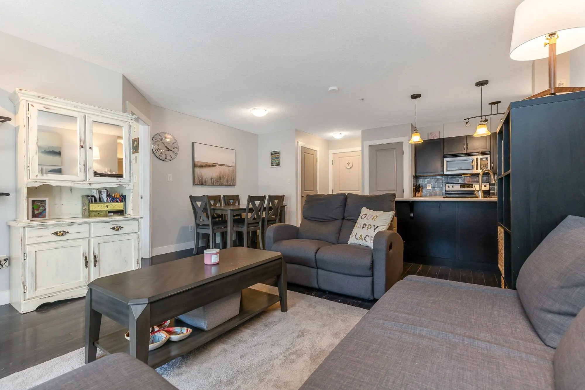 305 2038 Sandalwood Crescent