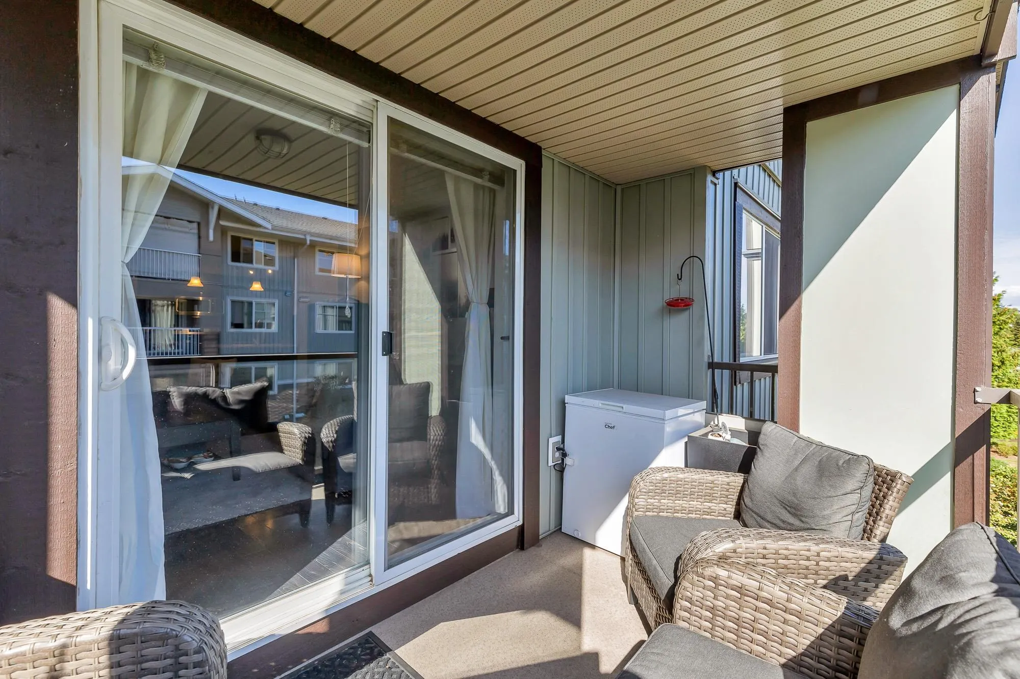 305 2038 Sandalwood Crescent