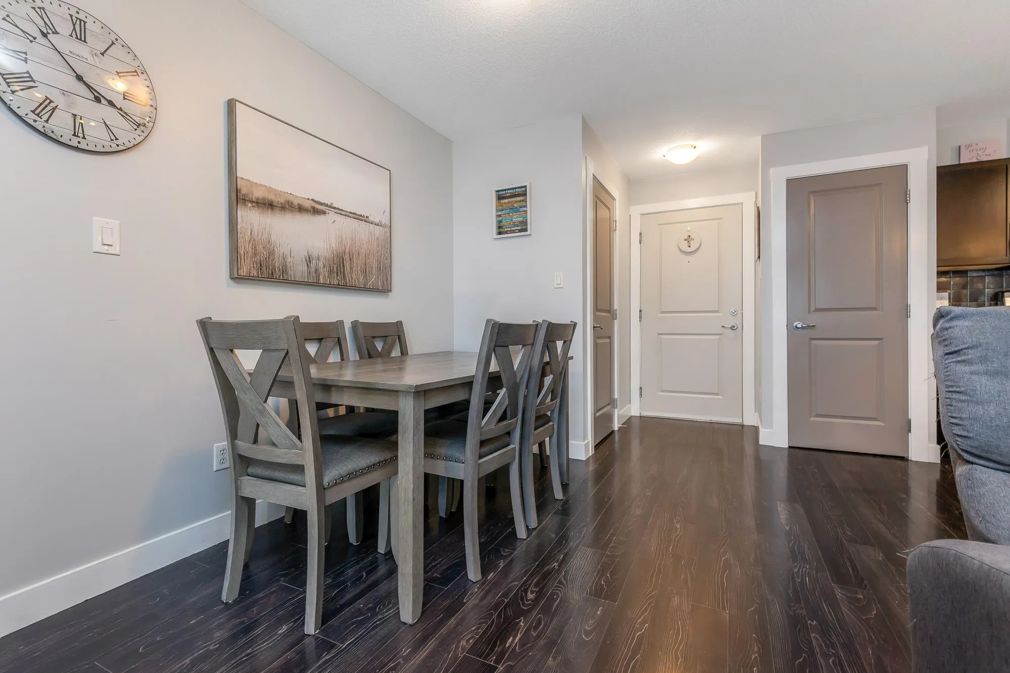 305 2038 Sandalwood Crescent