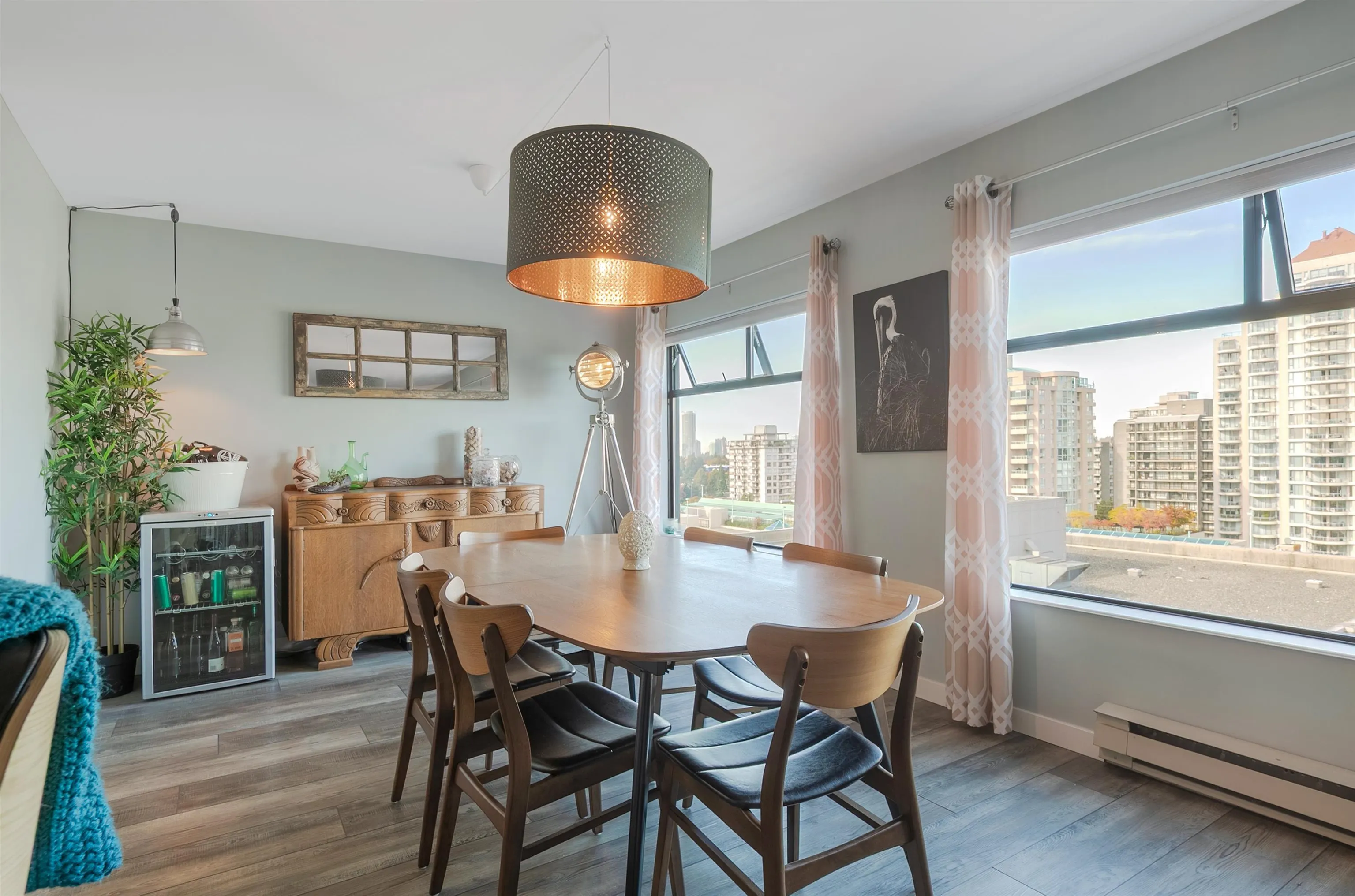 1101 615 Belmont Street