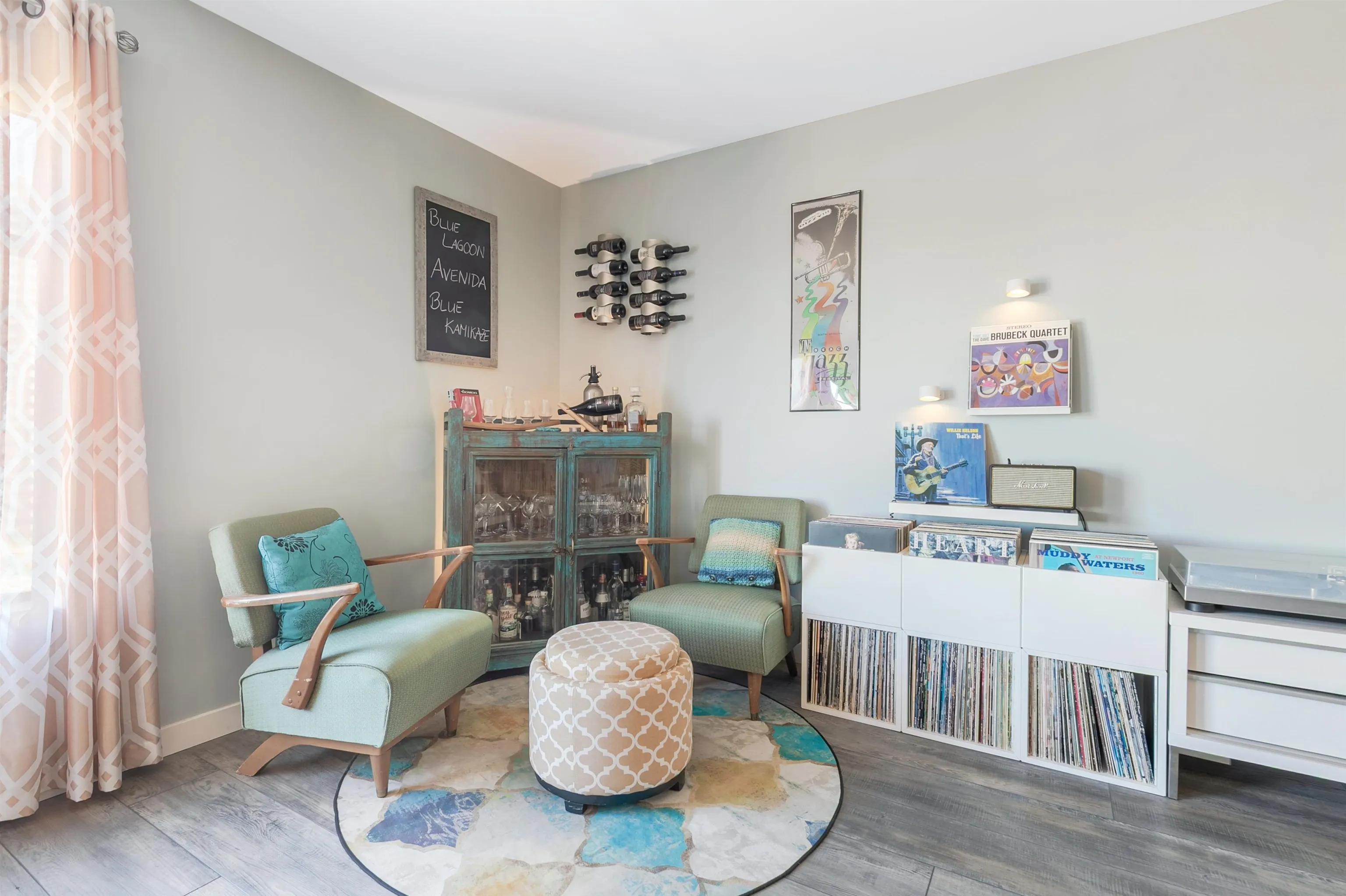 1101 615 Belmont Street