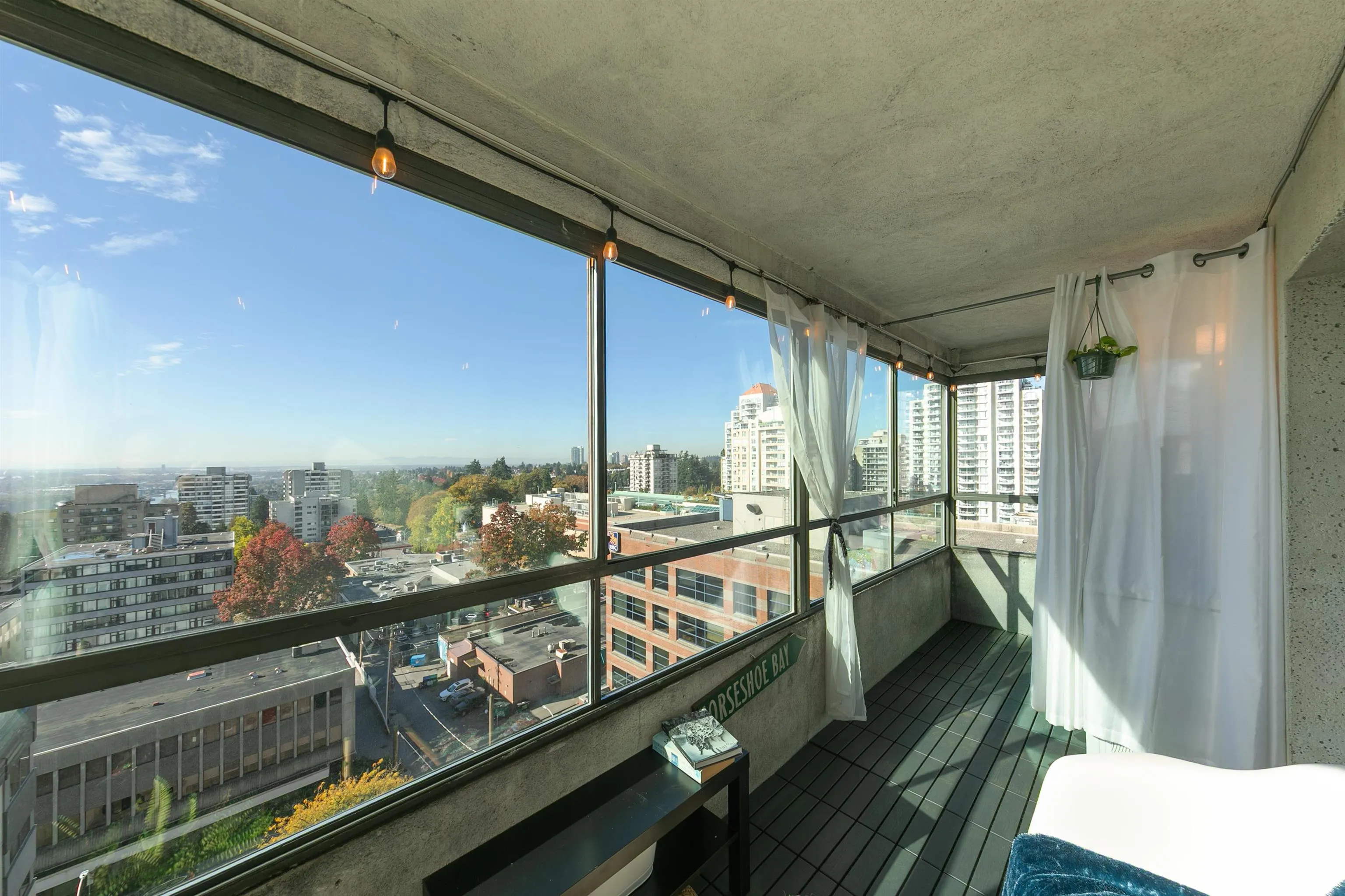 1101 615 Belmont Street