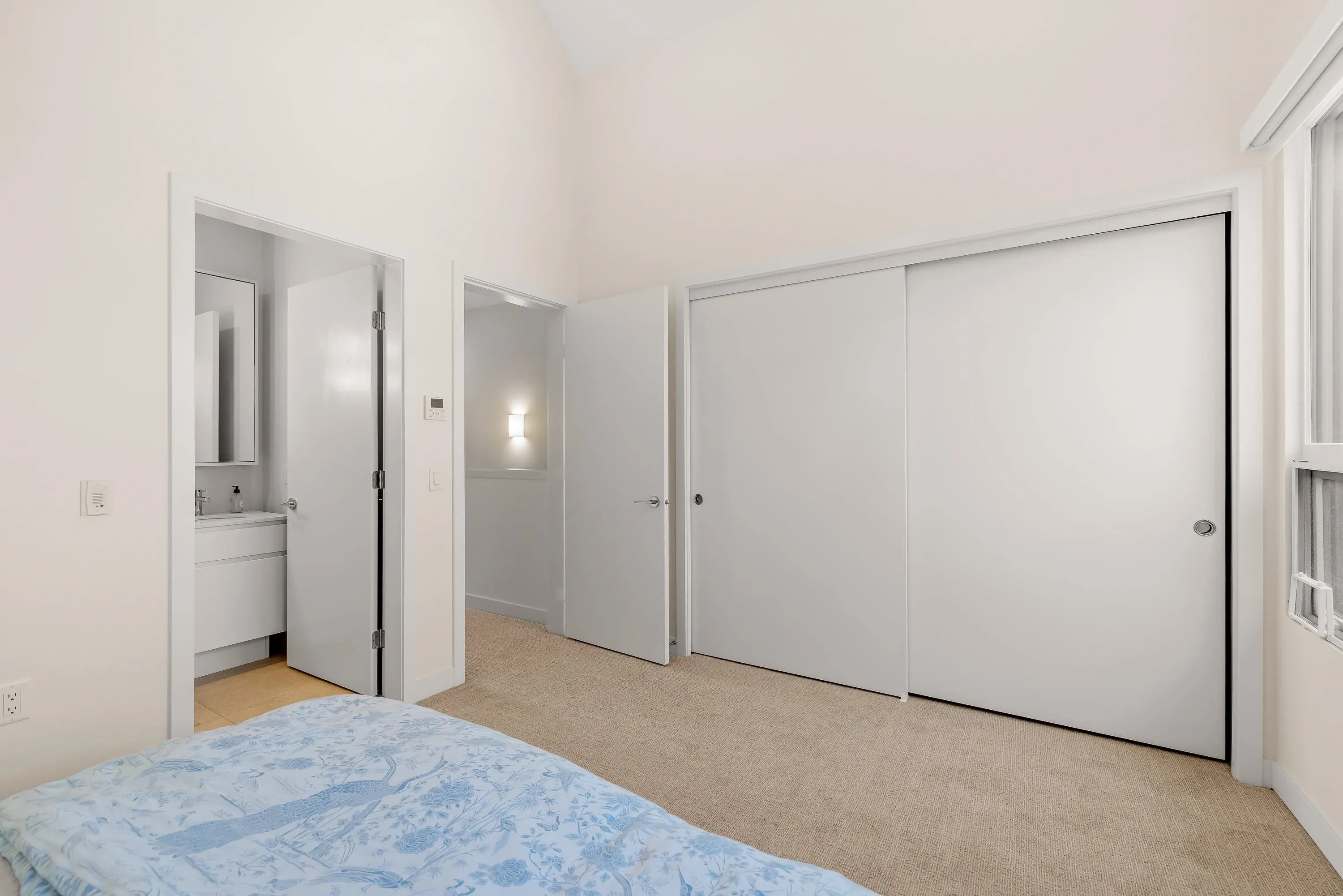 26 6340 Market Avenue