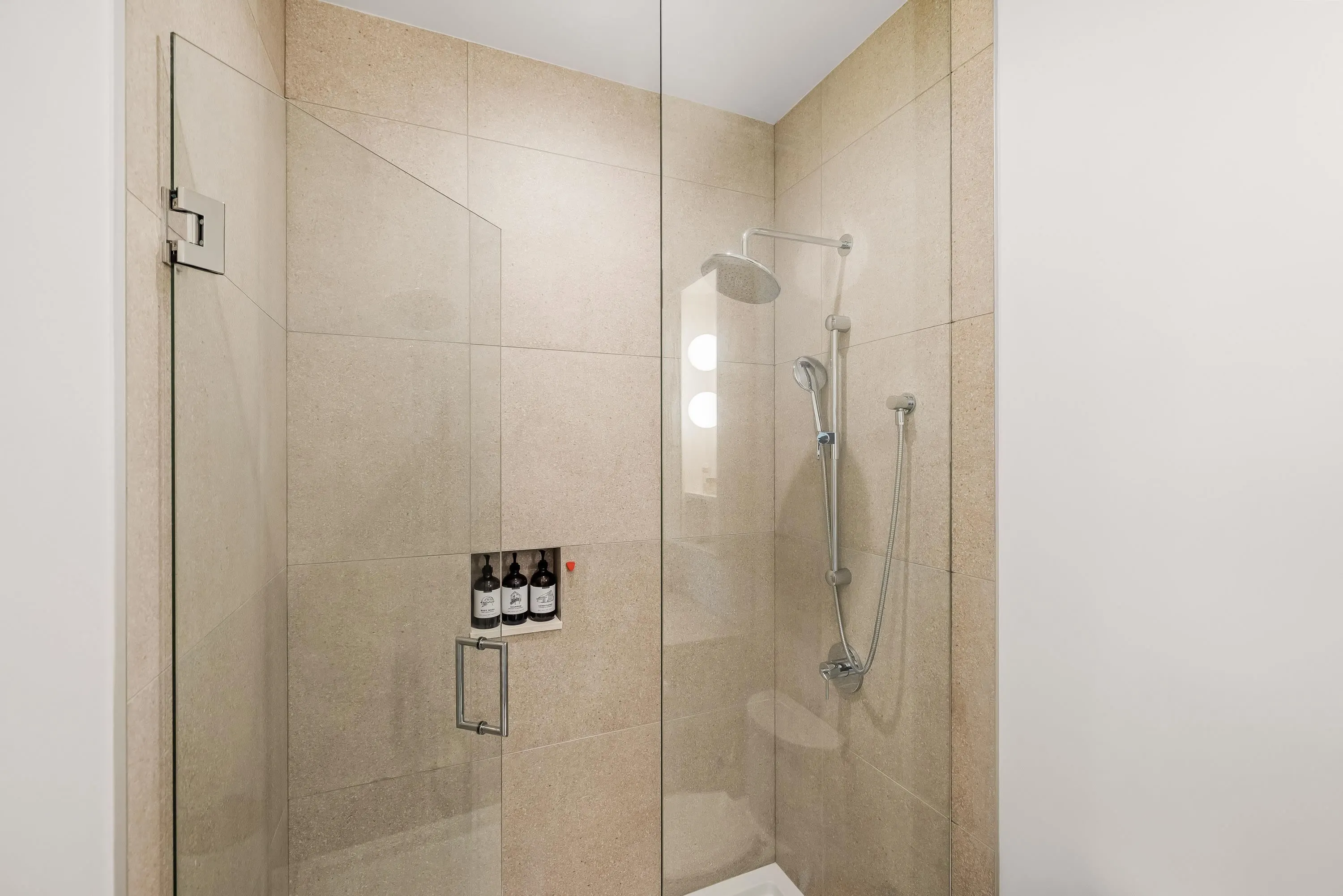 26 6340 Market Avenue