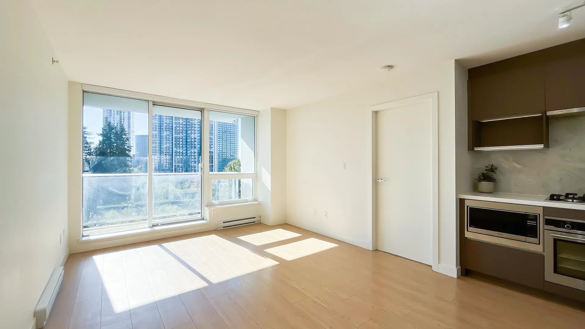 1105 13750 100 Avenue