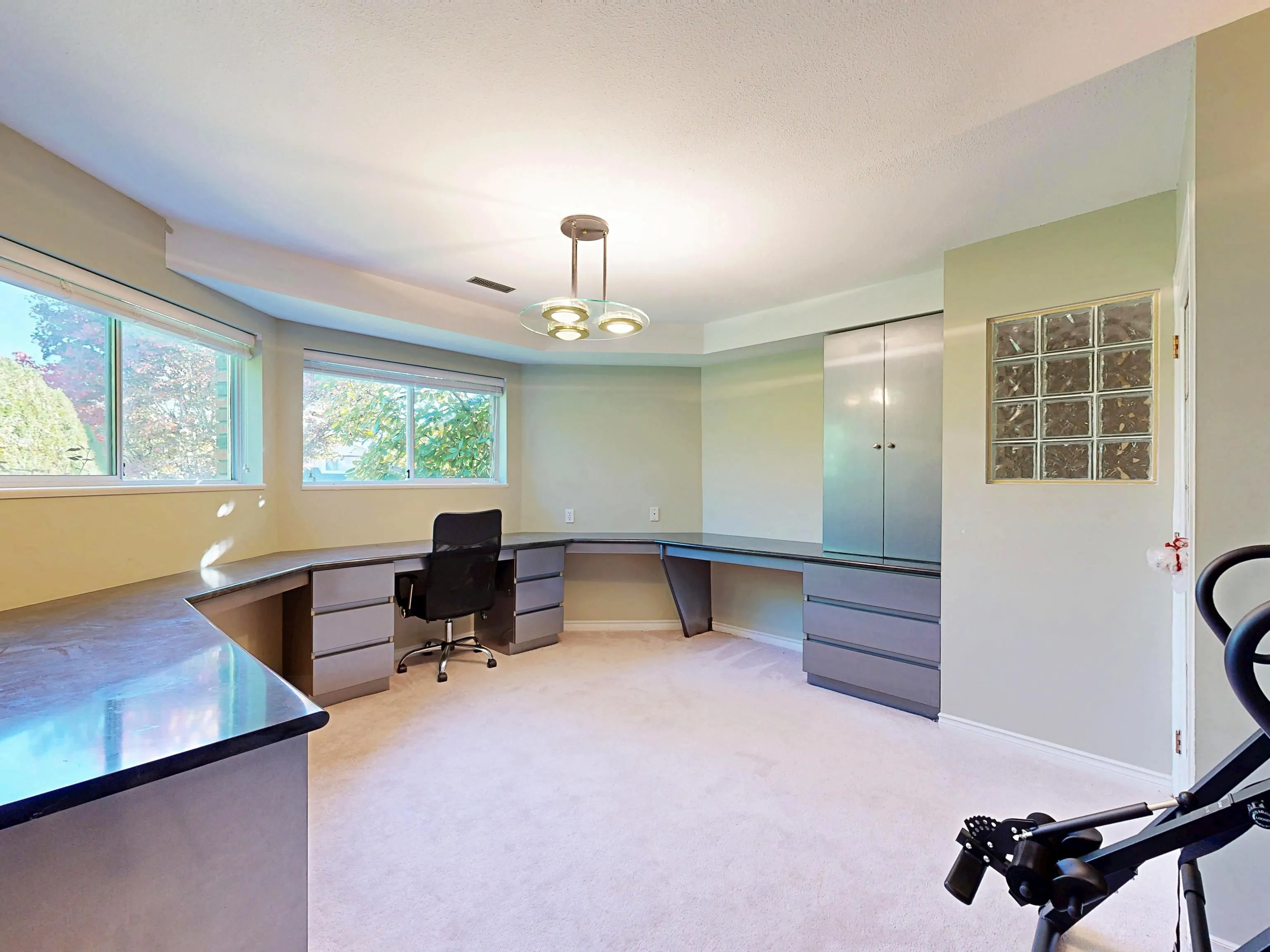 2910 Kalamalka Drive