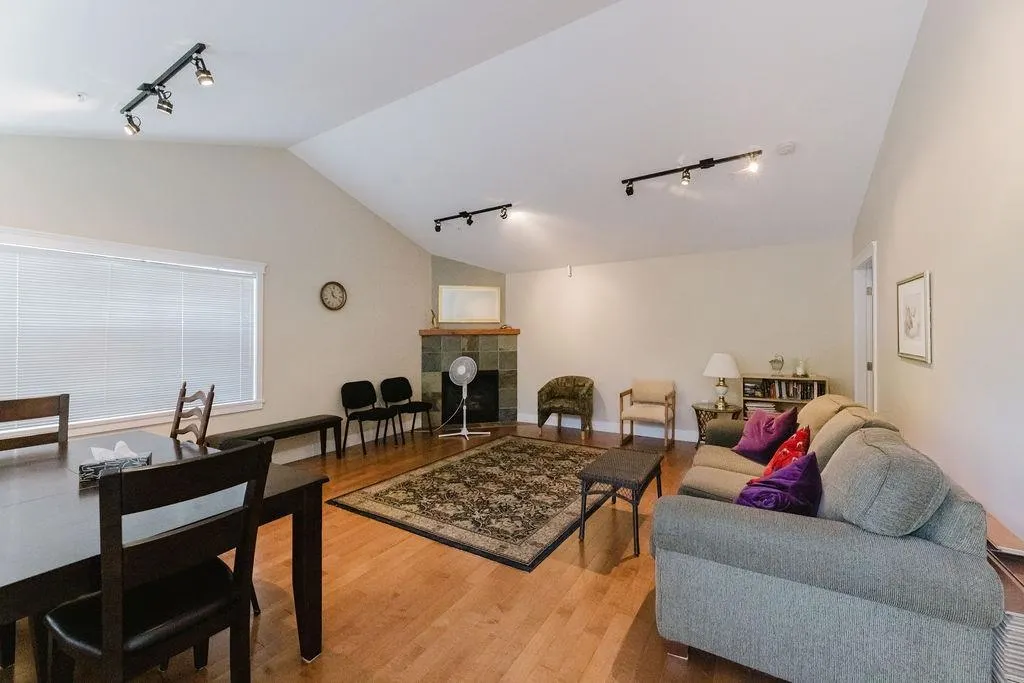 201 518 Shaw Road