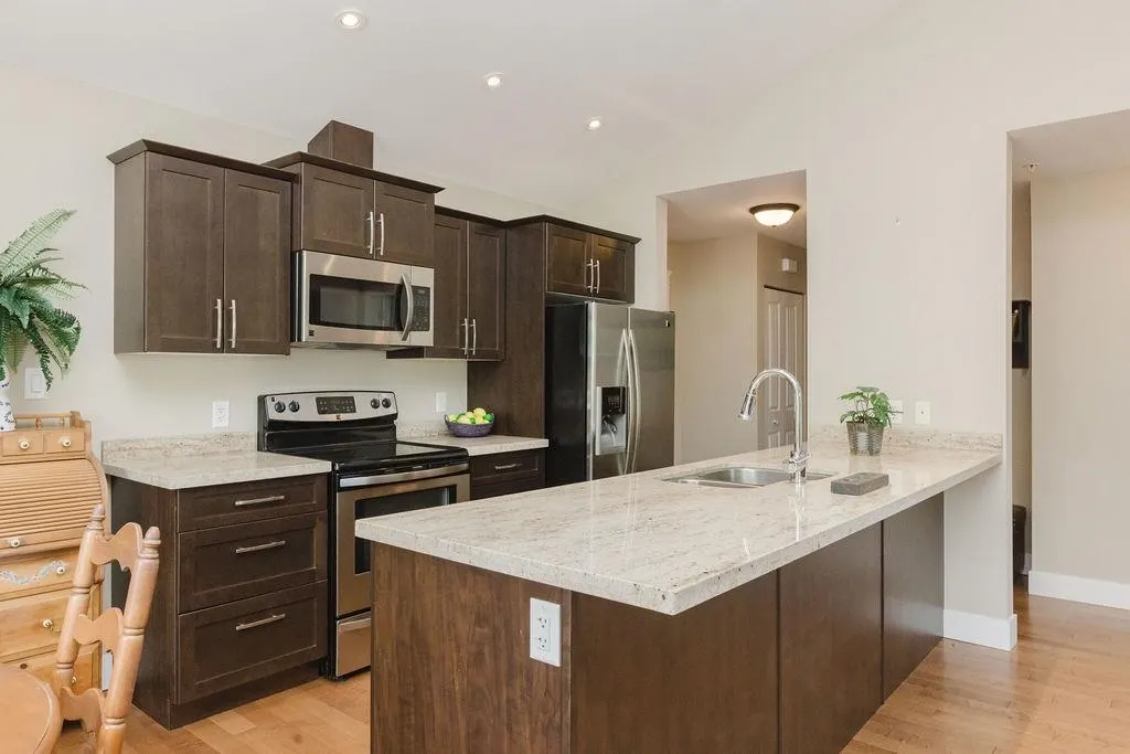 201 518 Shaw Road