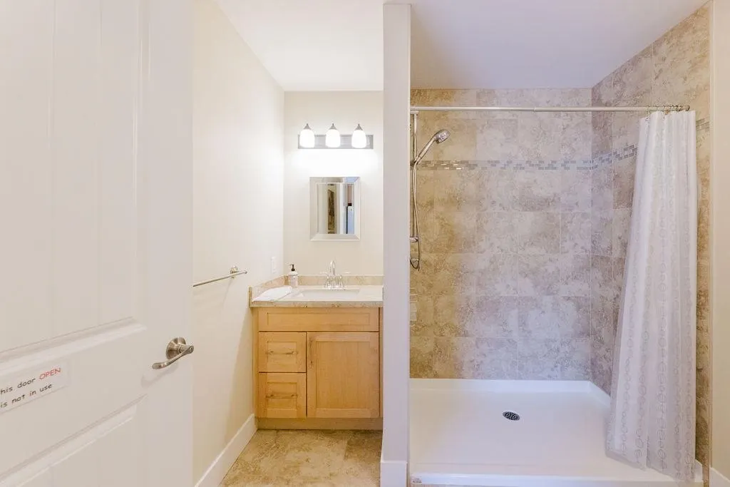 201 518 Shaw Road