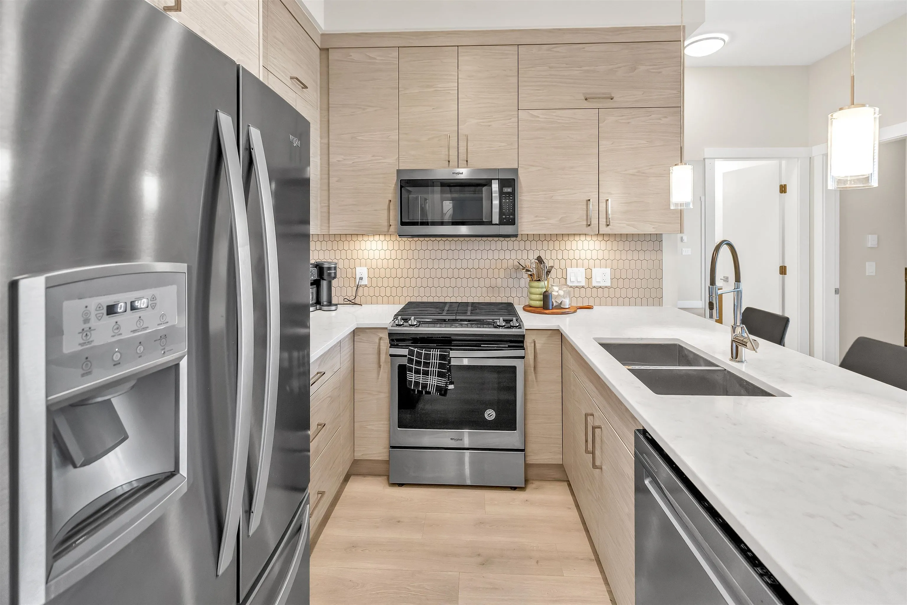 408 2120 Gladwin Road Road