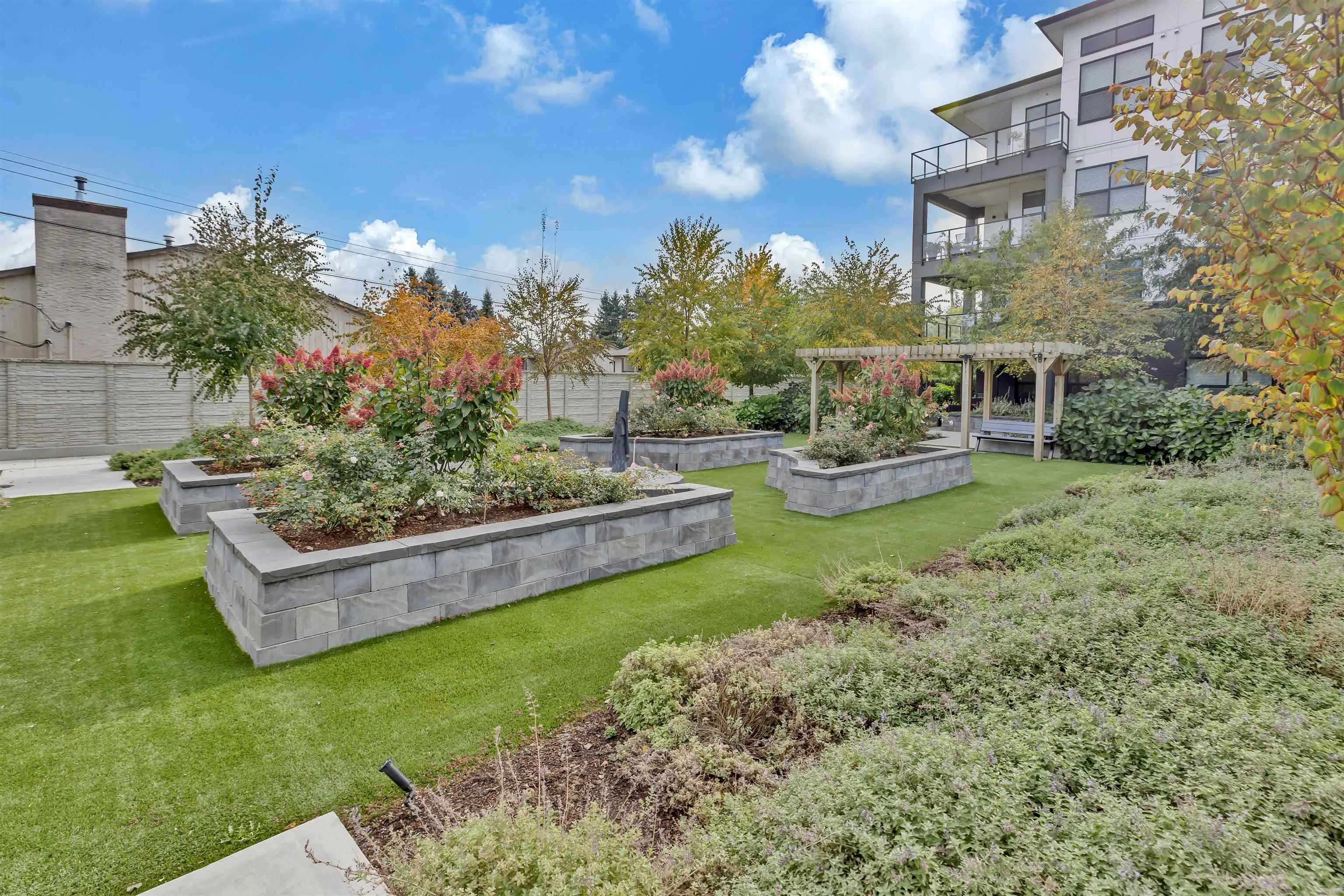 408 2120 Gladwin Road Road