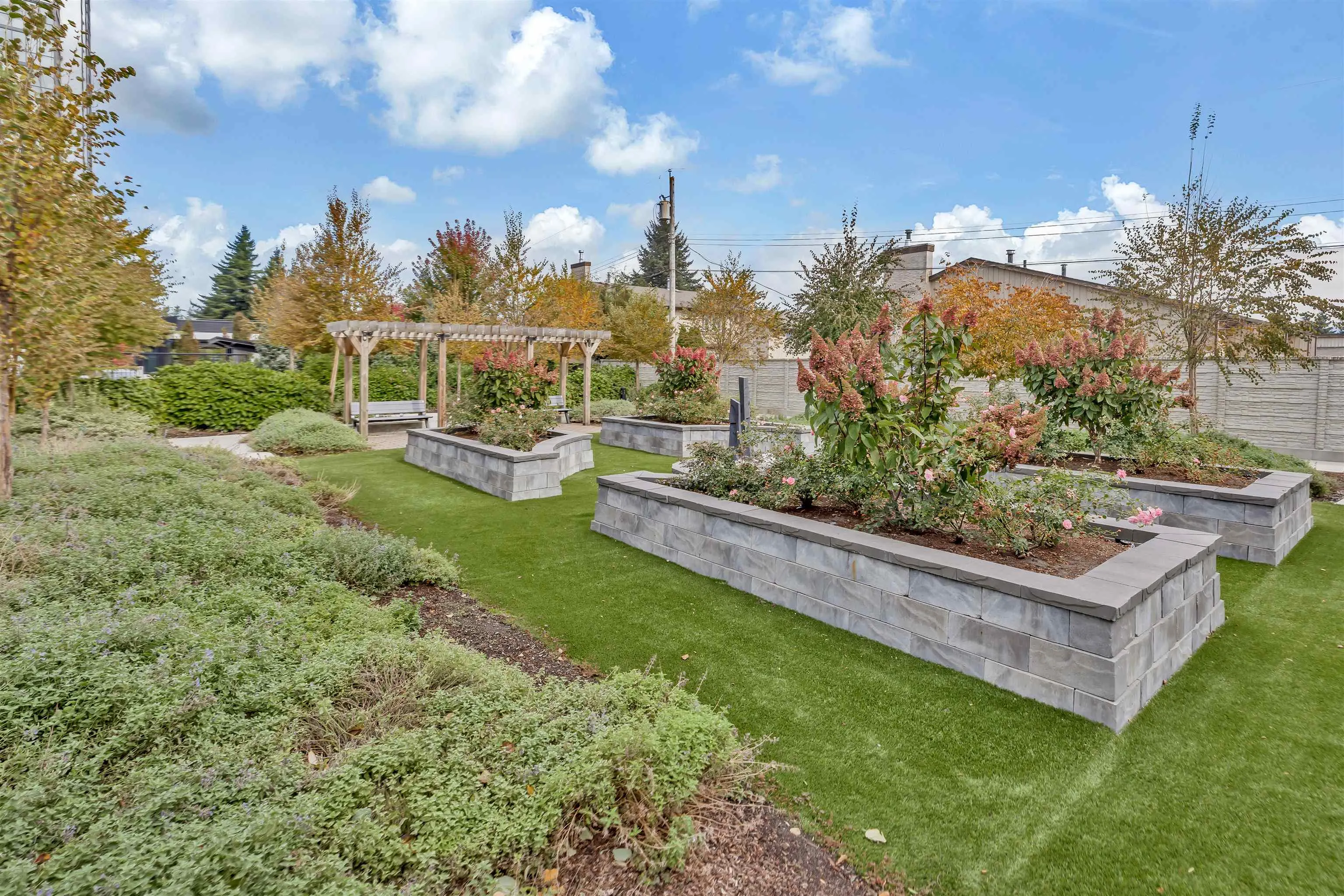 408 2120 Gladwin Road Road