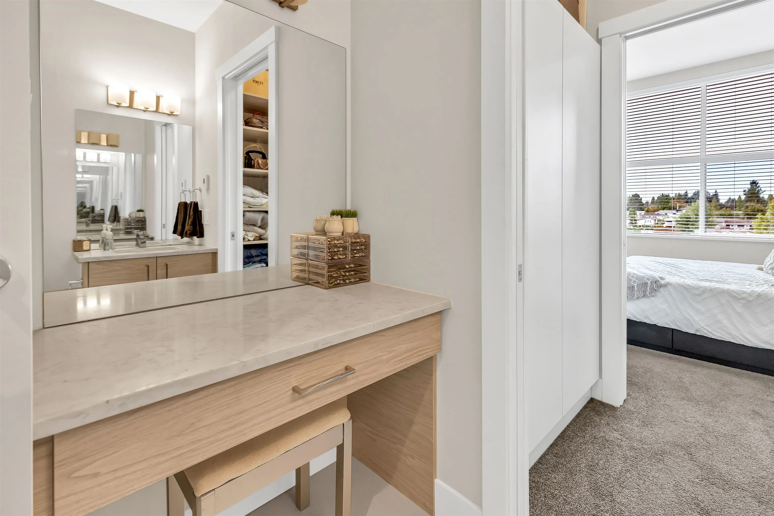 408 2120 Gladwin Road Road