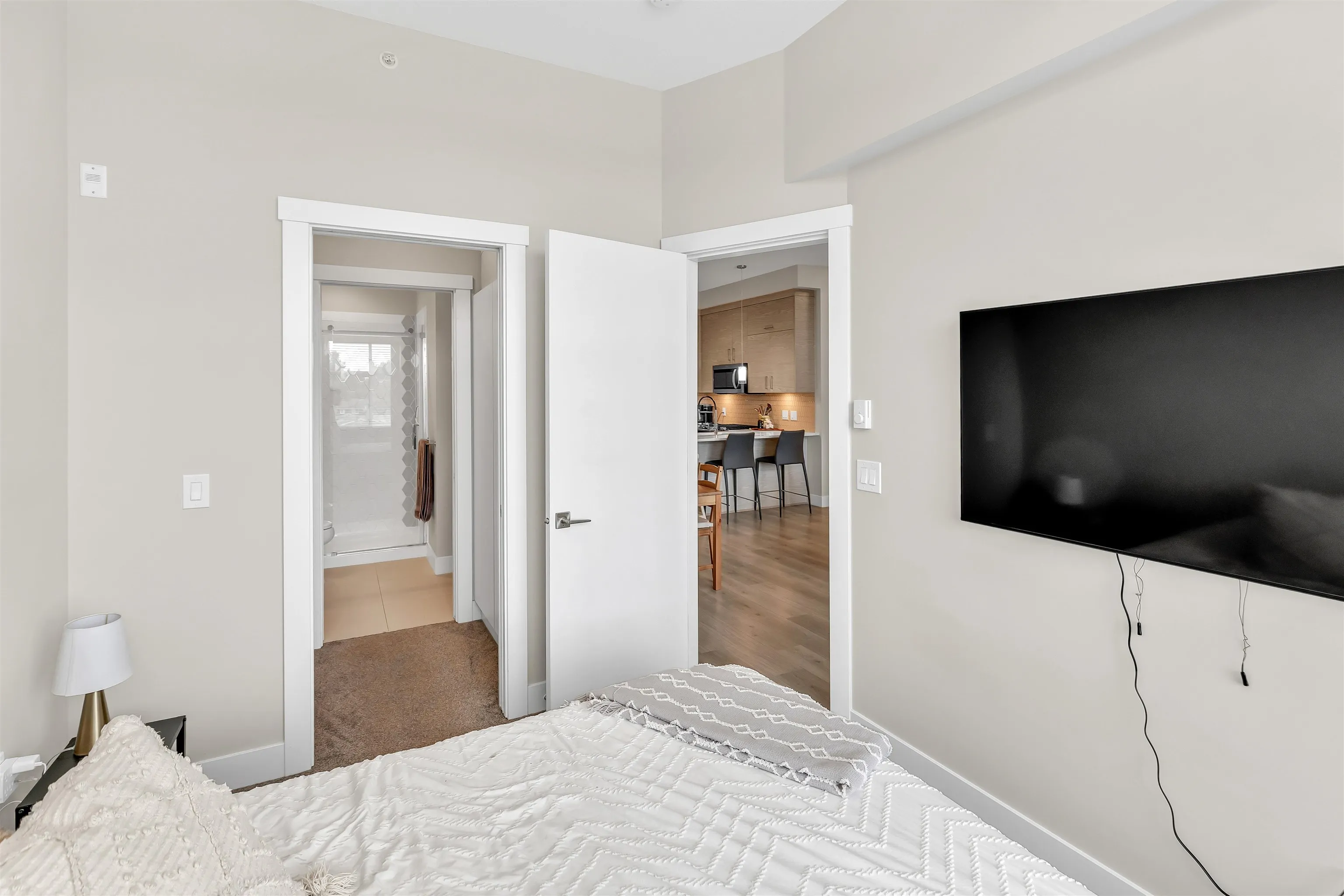 408 2120 Gladwin Road Road