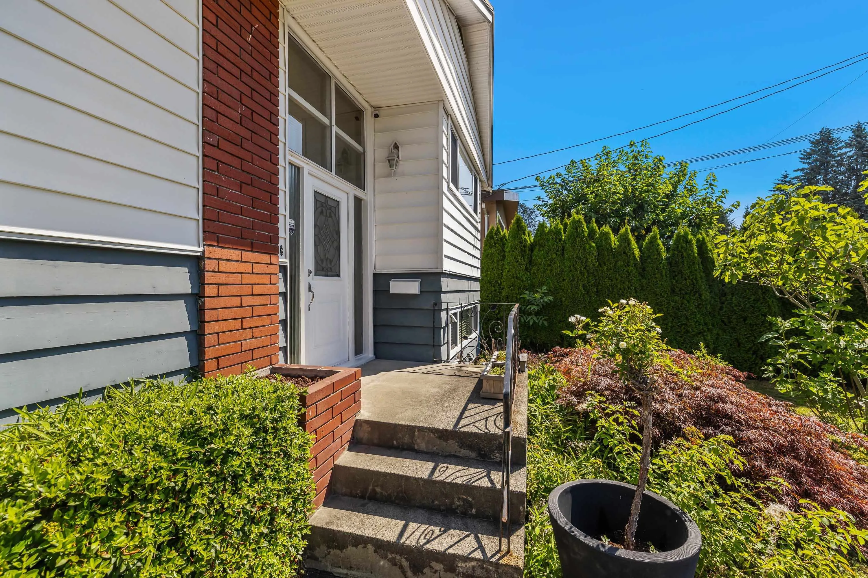 525 Appian Way