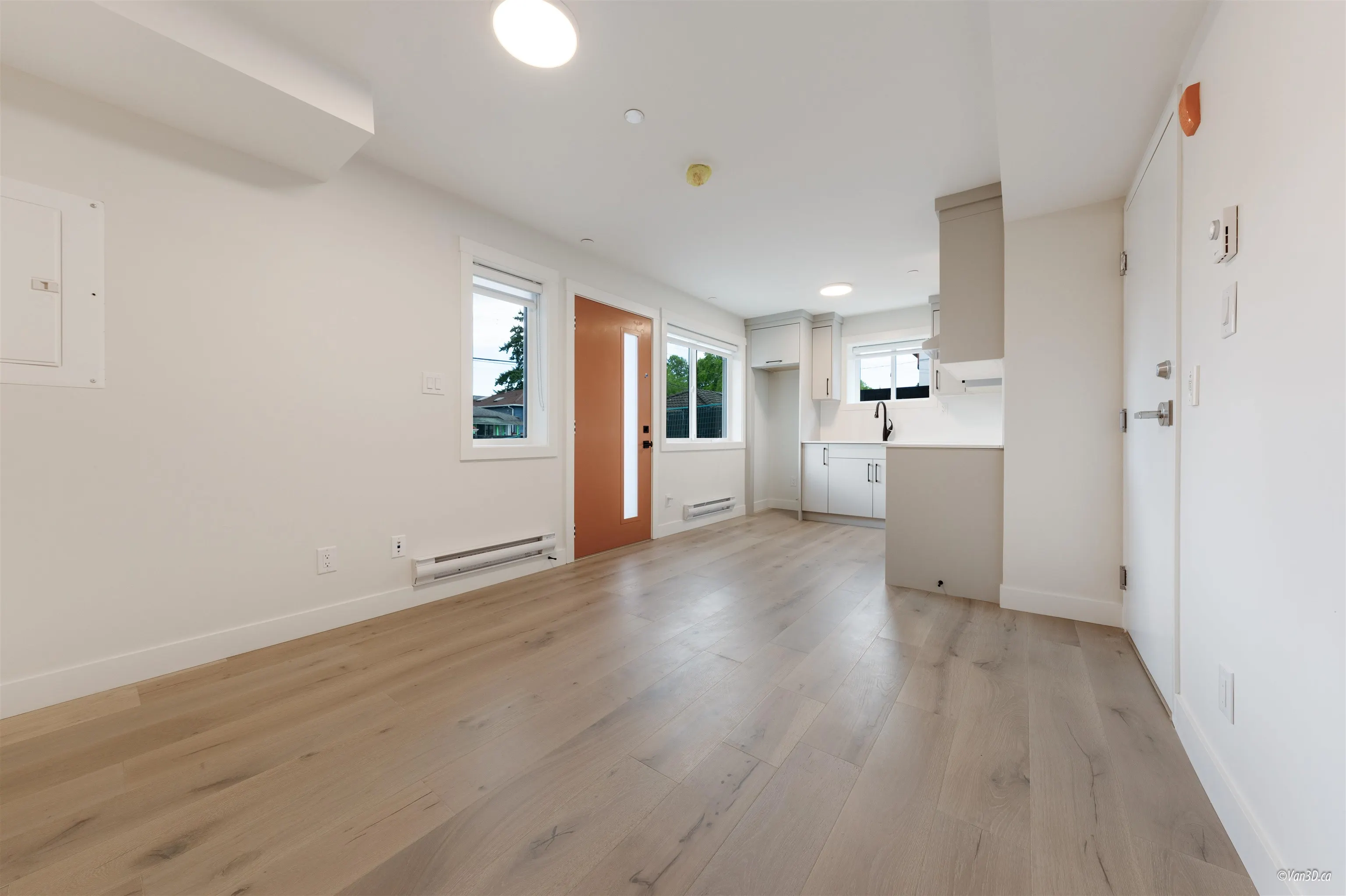 101 5092 Slocan Street