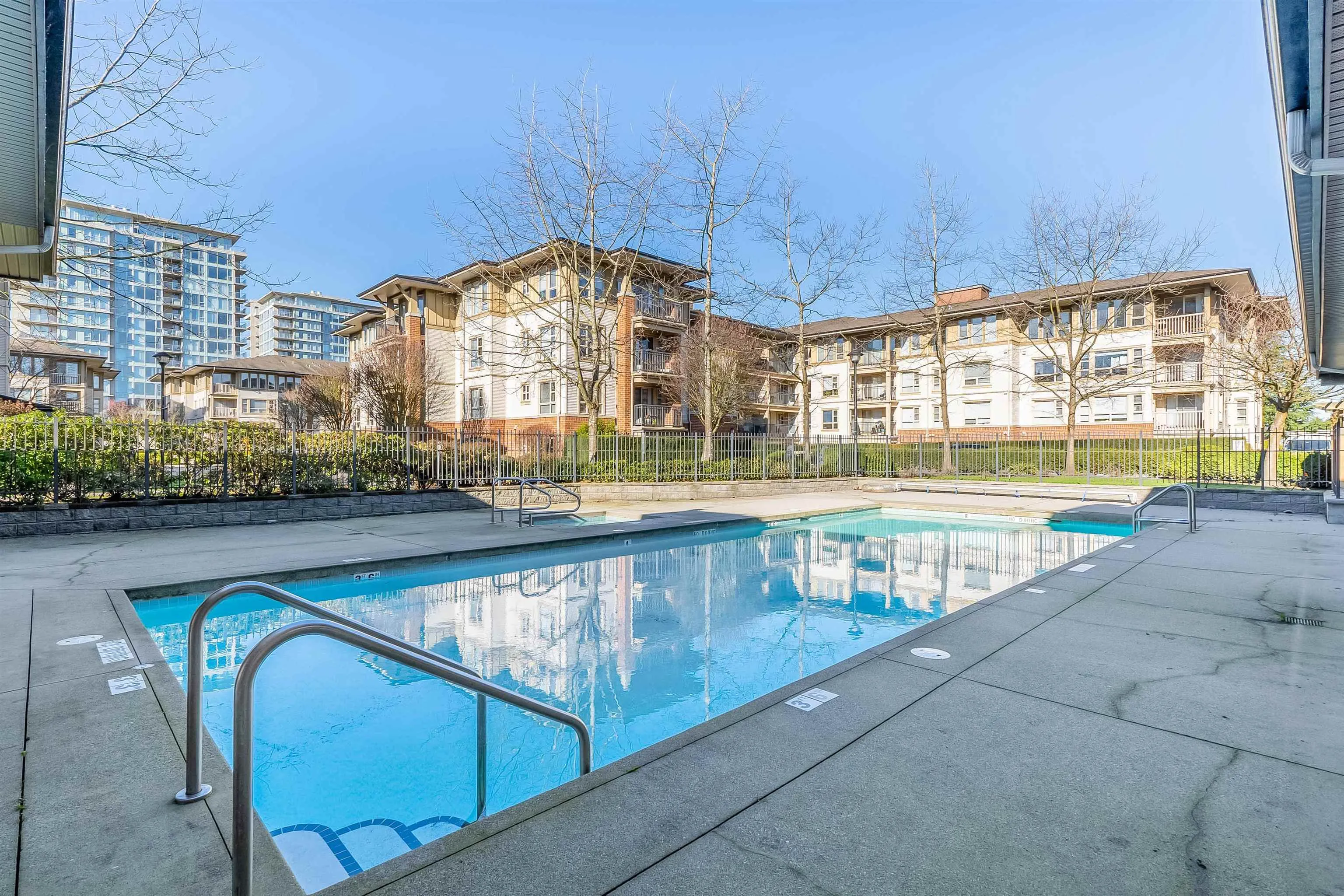 1215 5115 Garden City Road