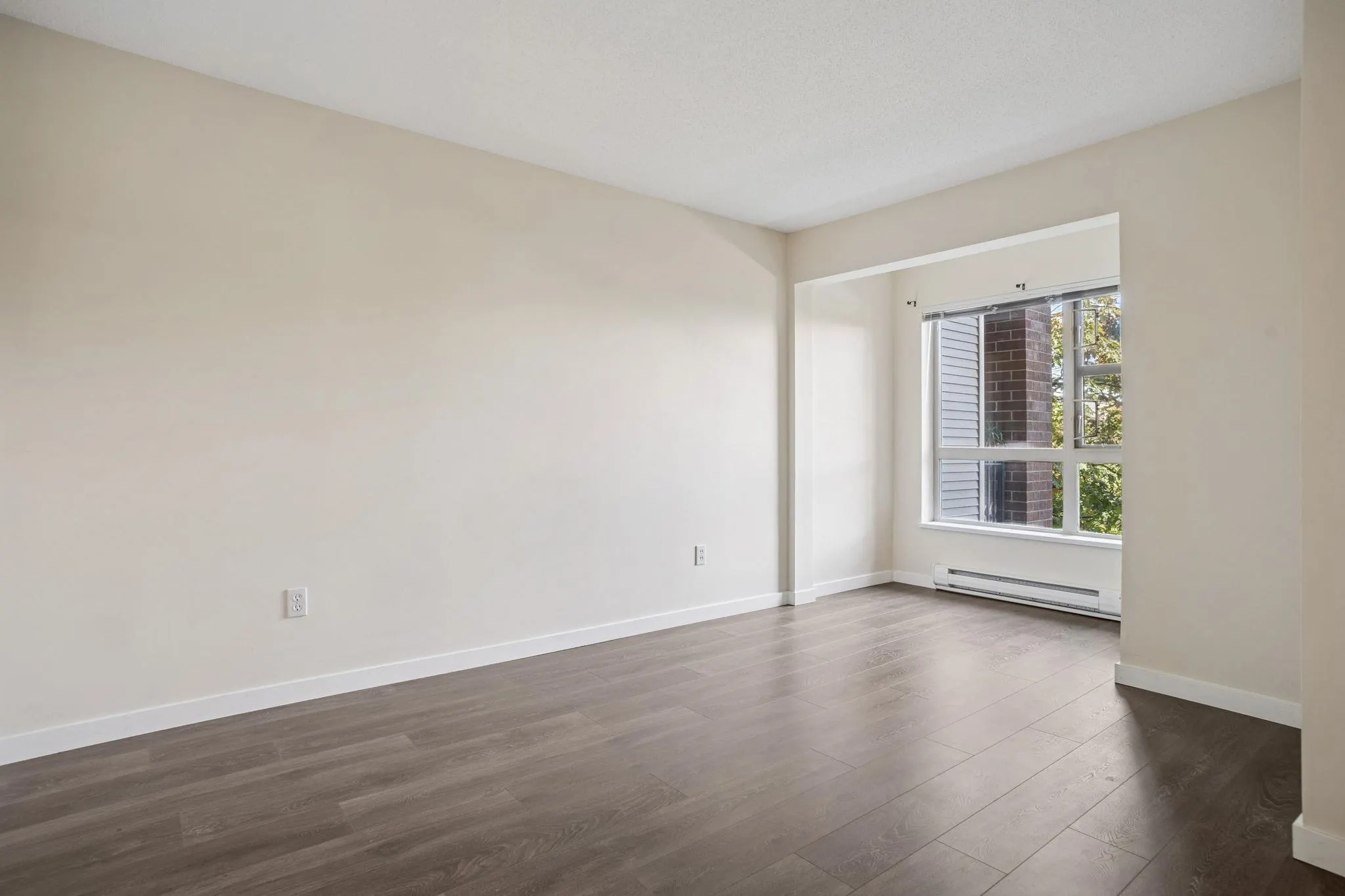 1215 5115 Garden City Road