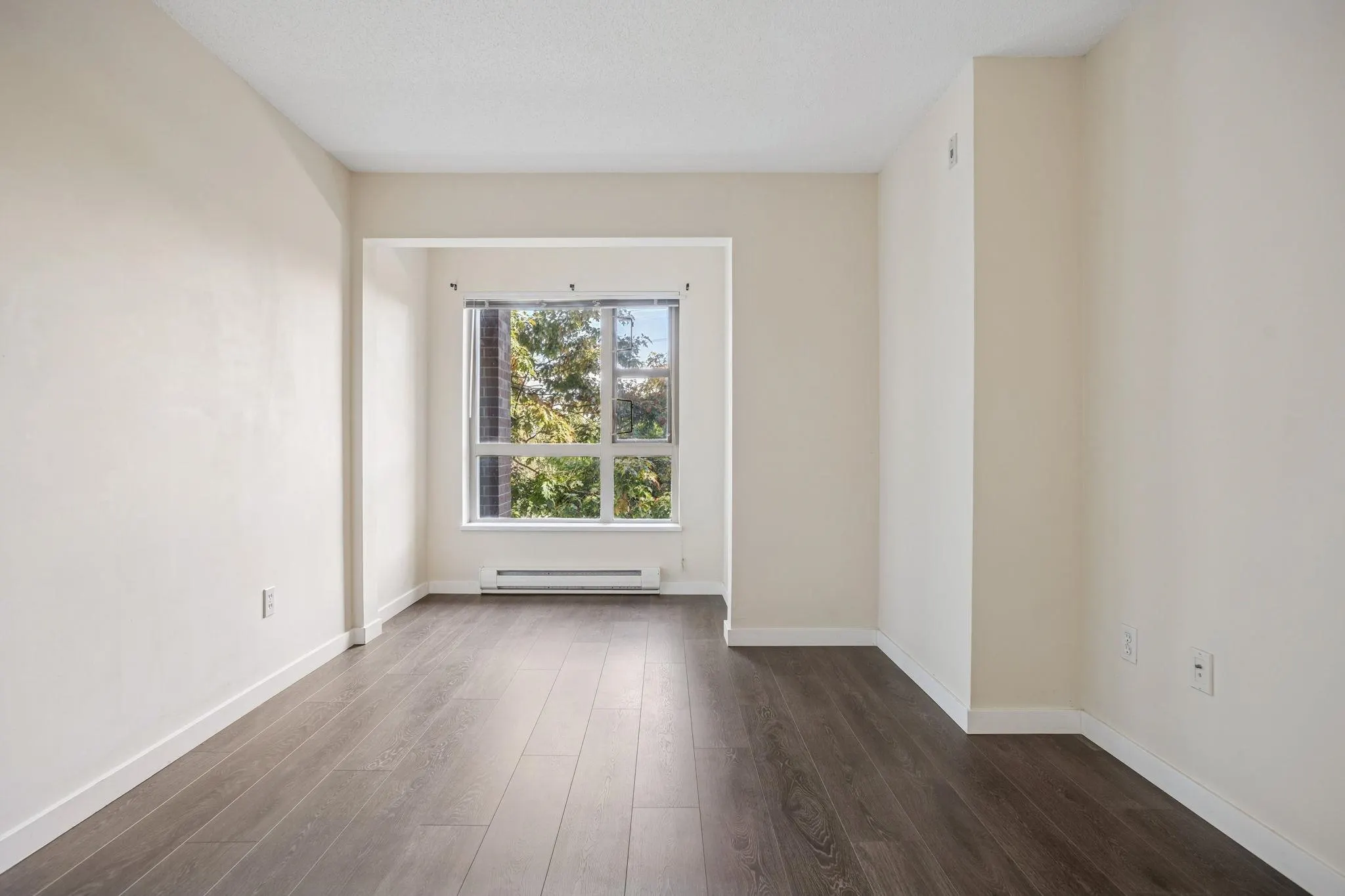 1215 5115 Garden City Road