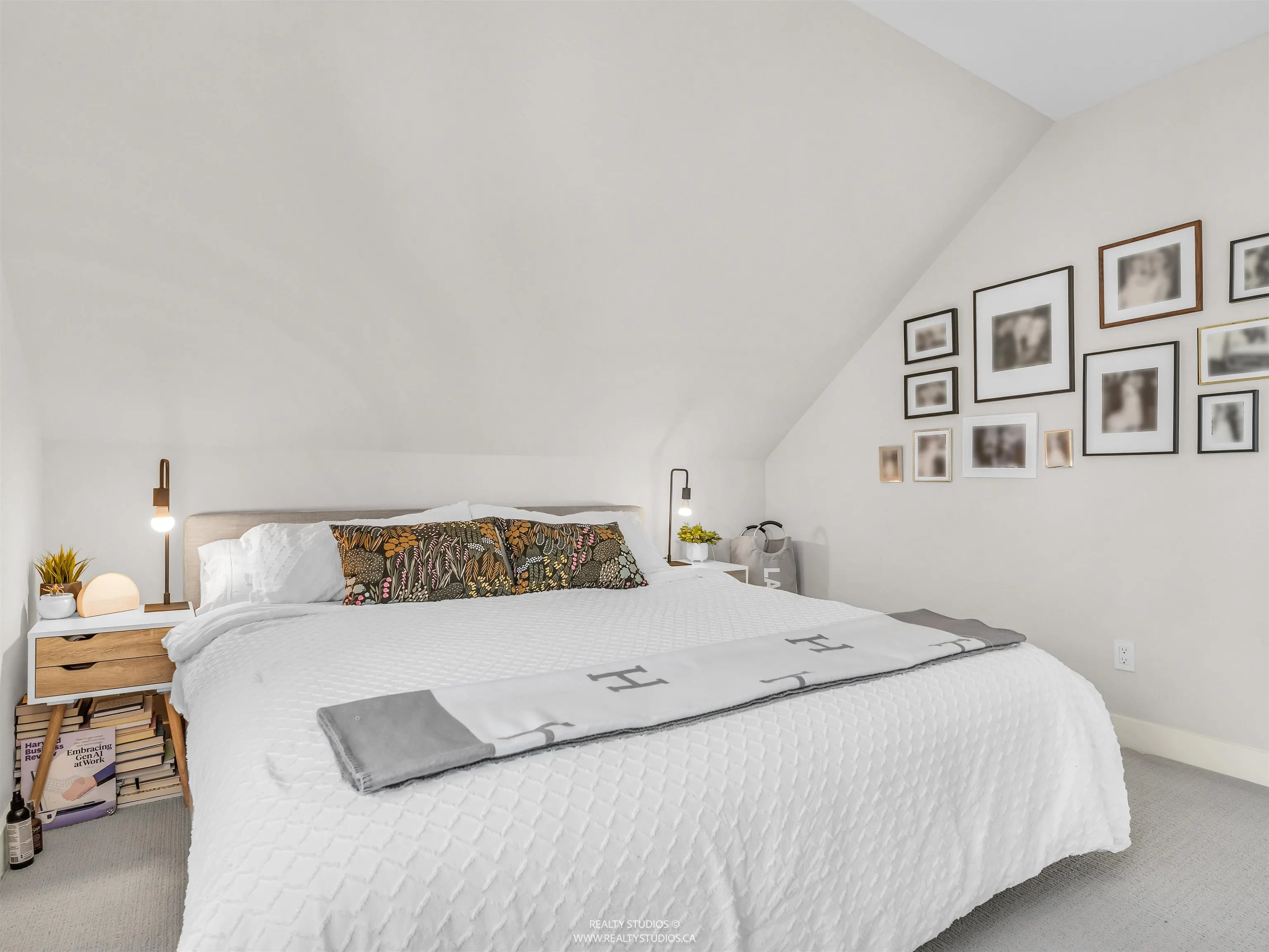 91 E 27th Avenue