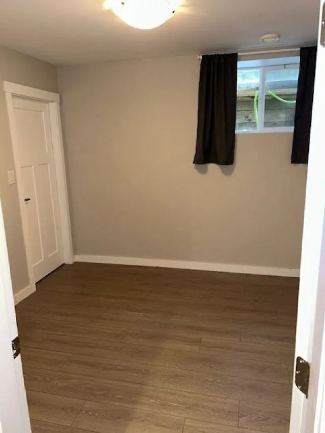 Basement 24410 112a Avenue