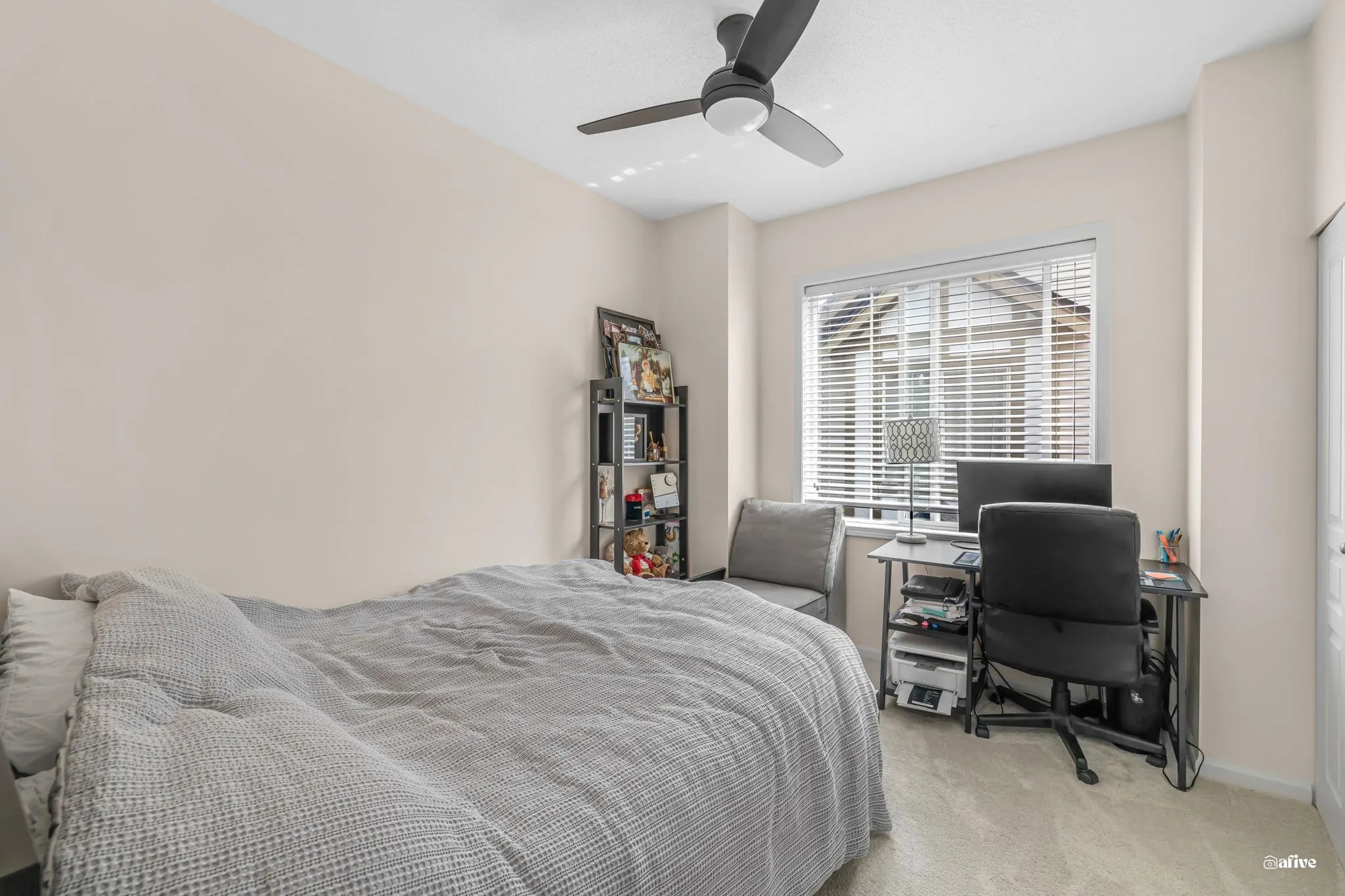 38 18707 65 Avenue