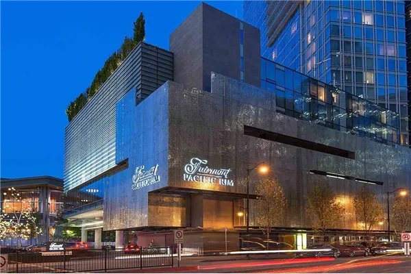 3301 1011 W Cordova Street