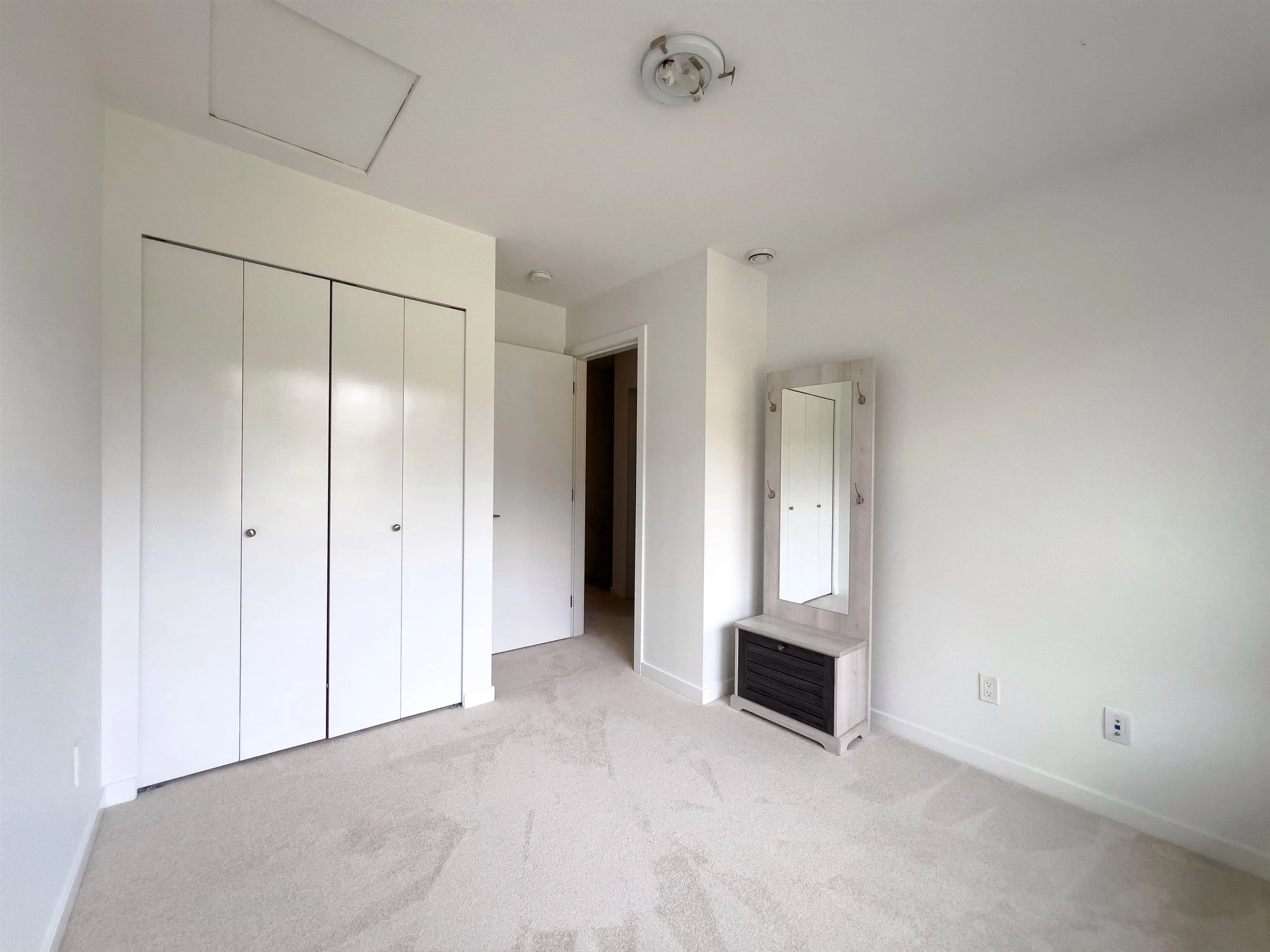 203 18505 Laurensen Place